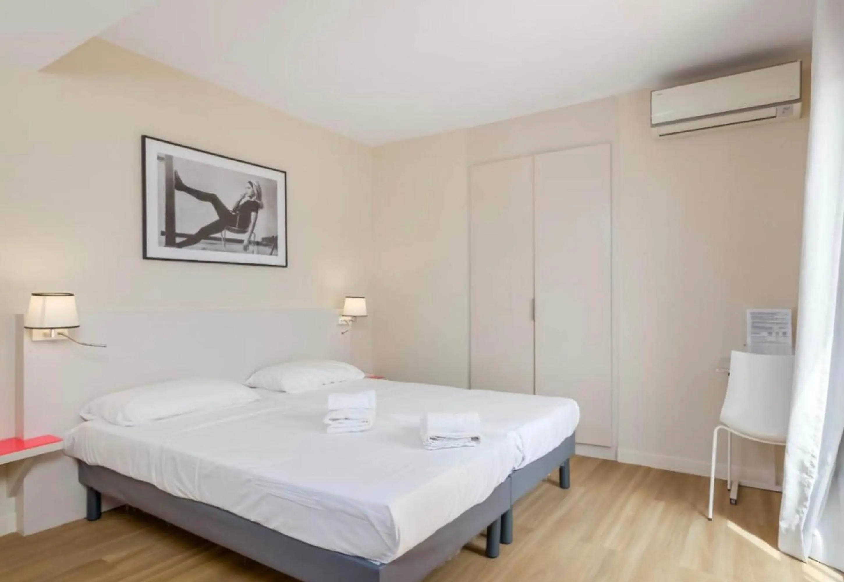 Bedroom, Bed in B&B HOTEL Antibes Juan-les-Pins