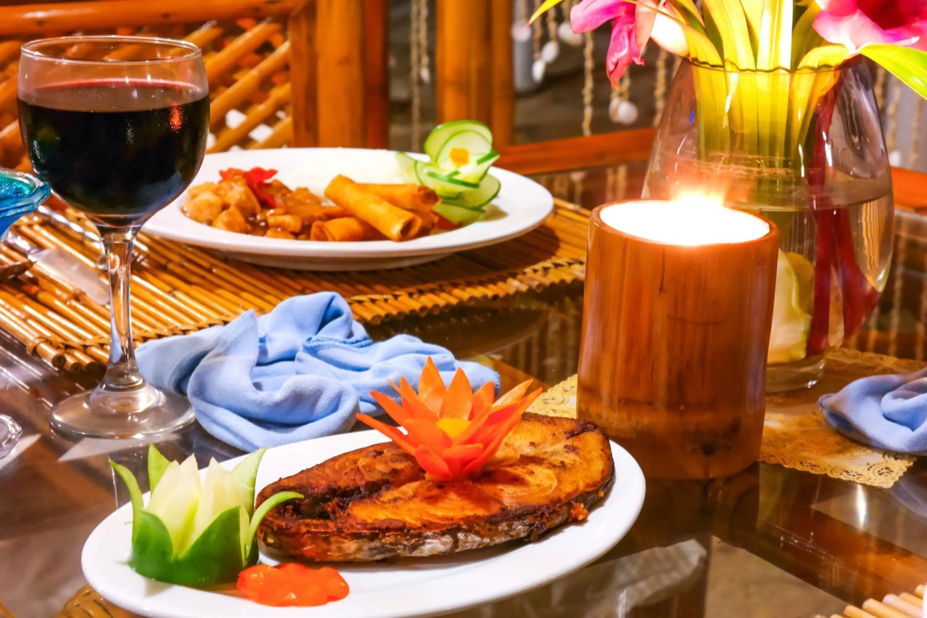 Restaurant/places to eat in The Coral Blue Oriental Beach Villas and Suites