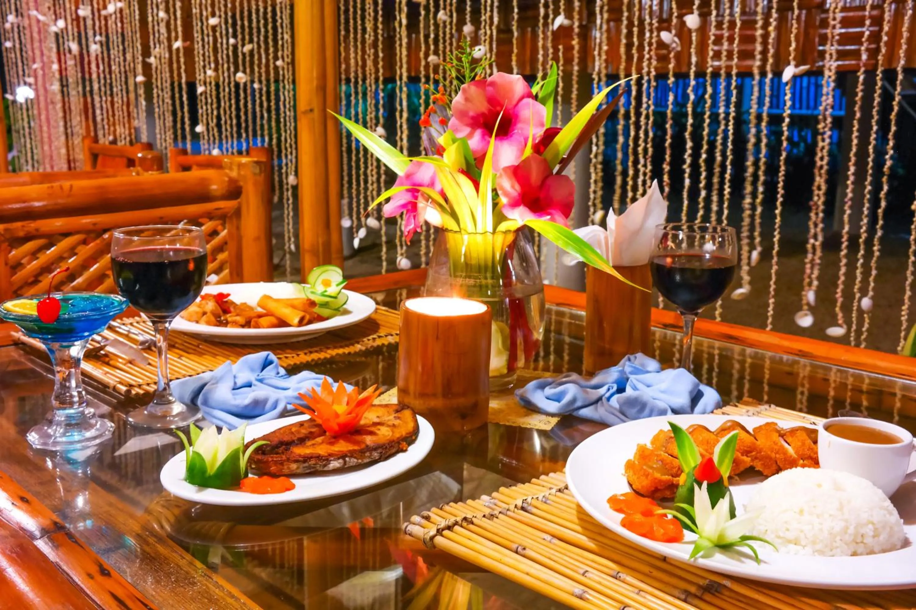 Lunch in The Coral Blue Oriental Beach Villas and Suites