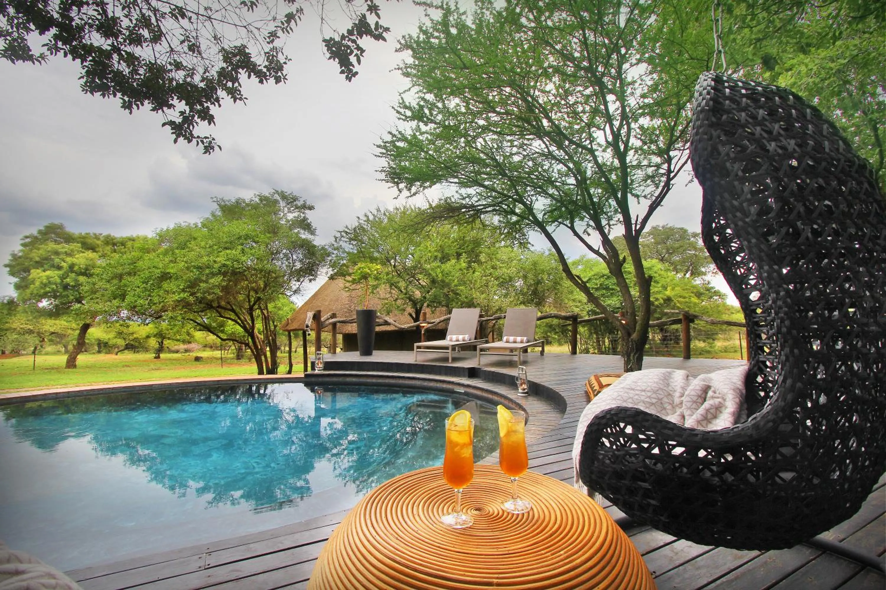 Swimming pool in Itaga Luxury Private Game Lodge