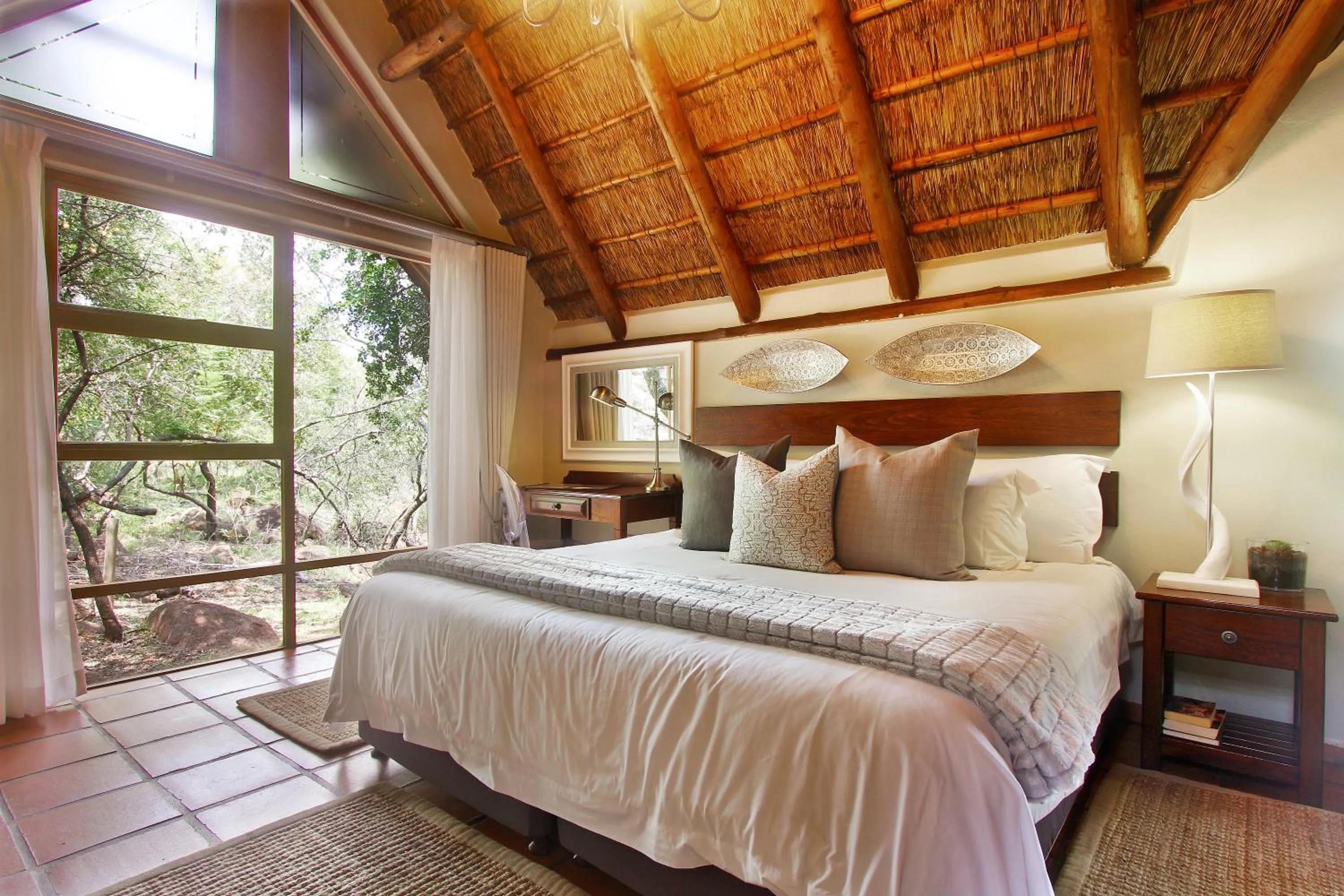 Bedroom, Bed in Itaga Luxury Private Game Lodge