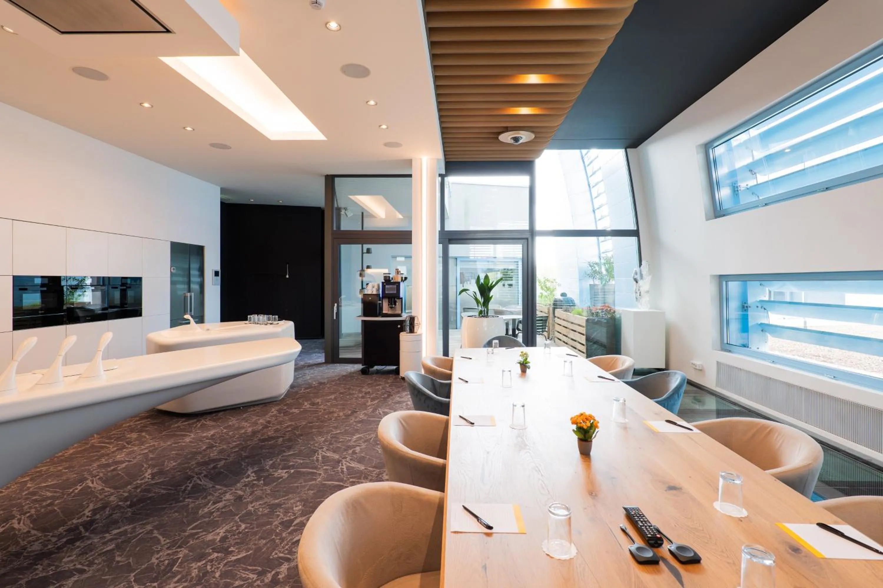 Meeting/conference room in voco Brussels City North by IHG