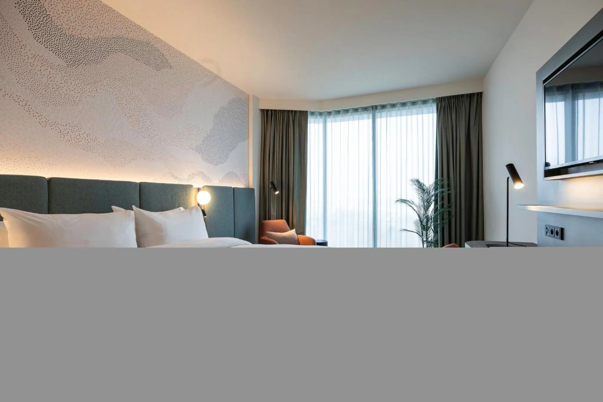 Photo of the whole room, Bed in voco Brussels City North by IHG