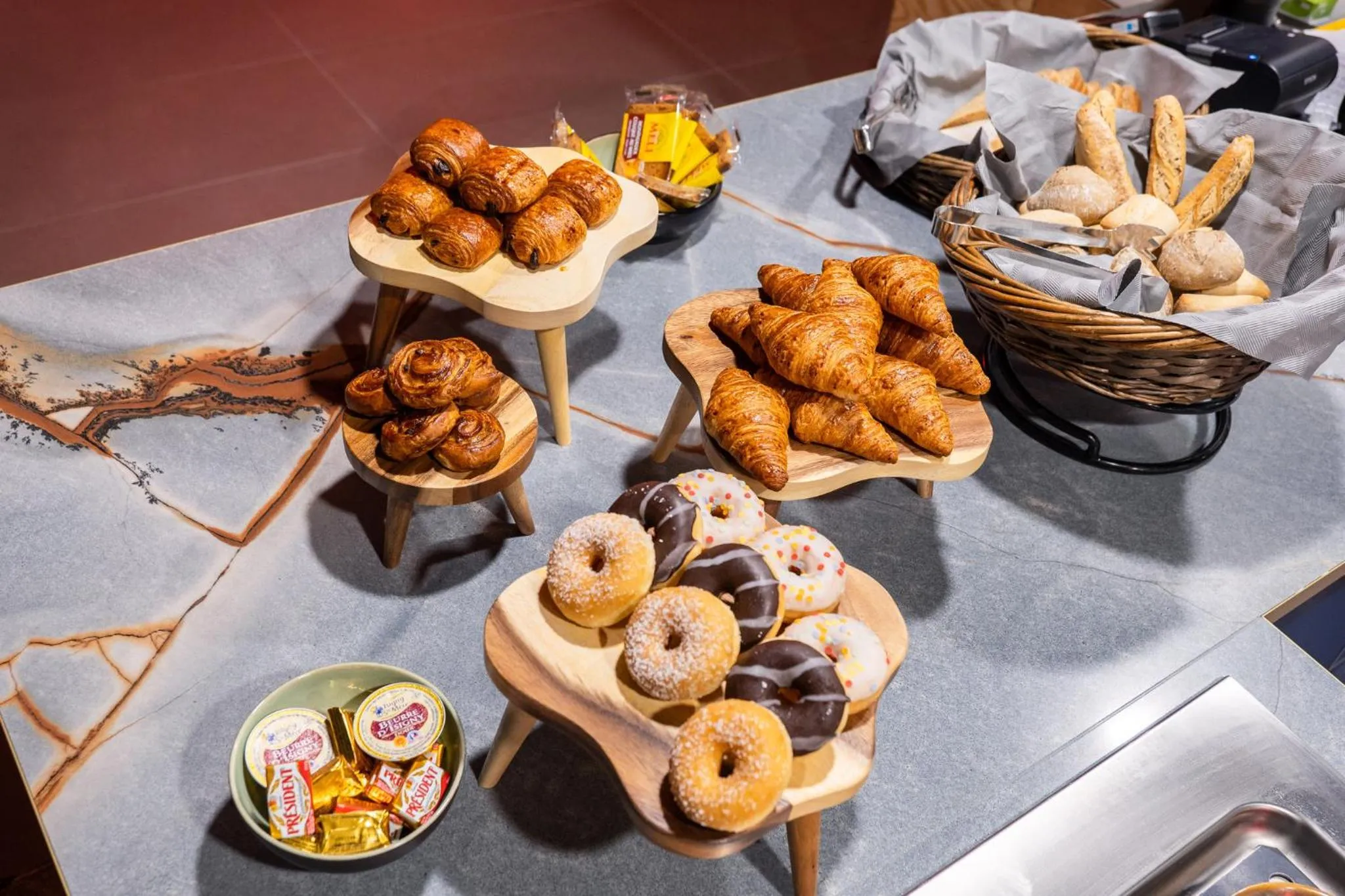 Restaurant/places to eat in voco Brussels City North by IHG