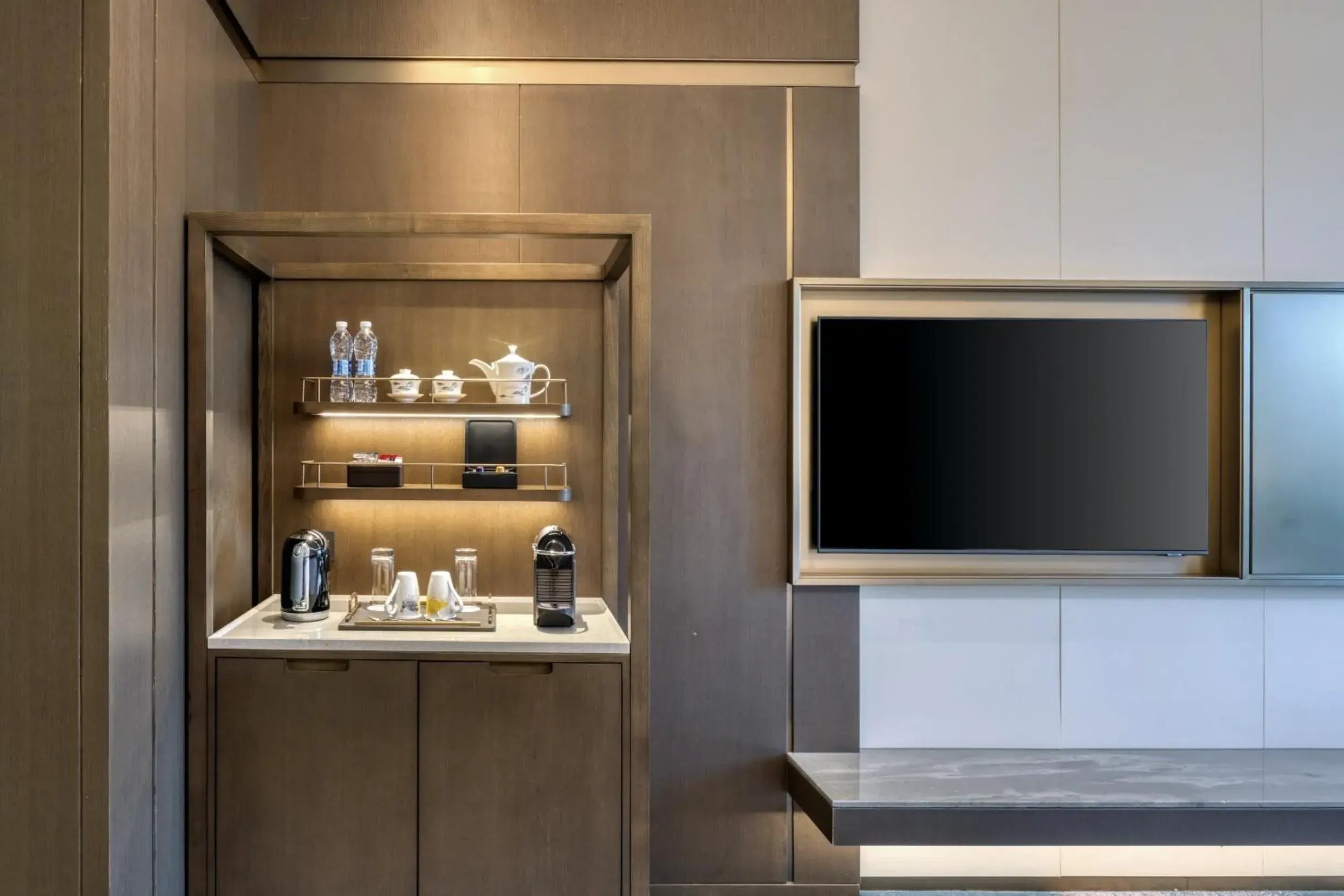 Premium King Room - Disability Access in voco Xiong'An Premium King Room - Disability Access in voco Xiong'An