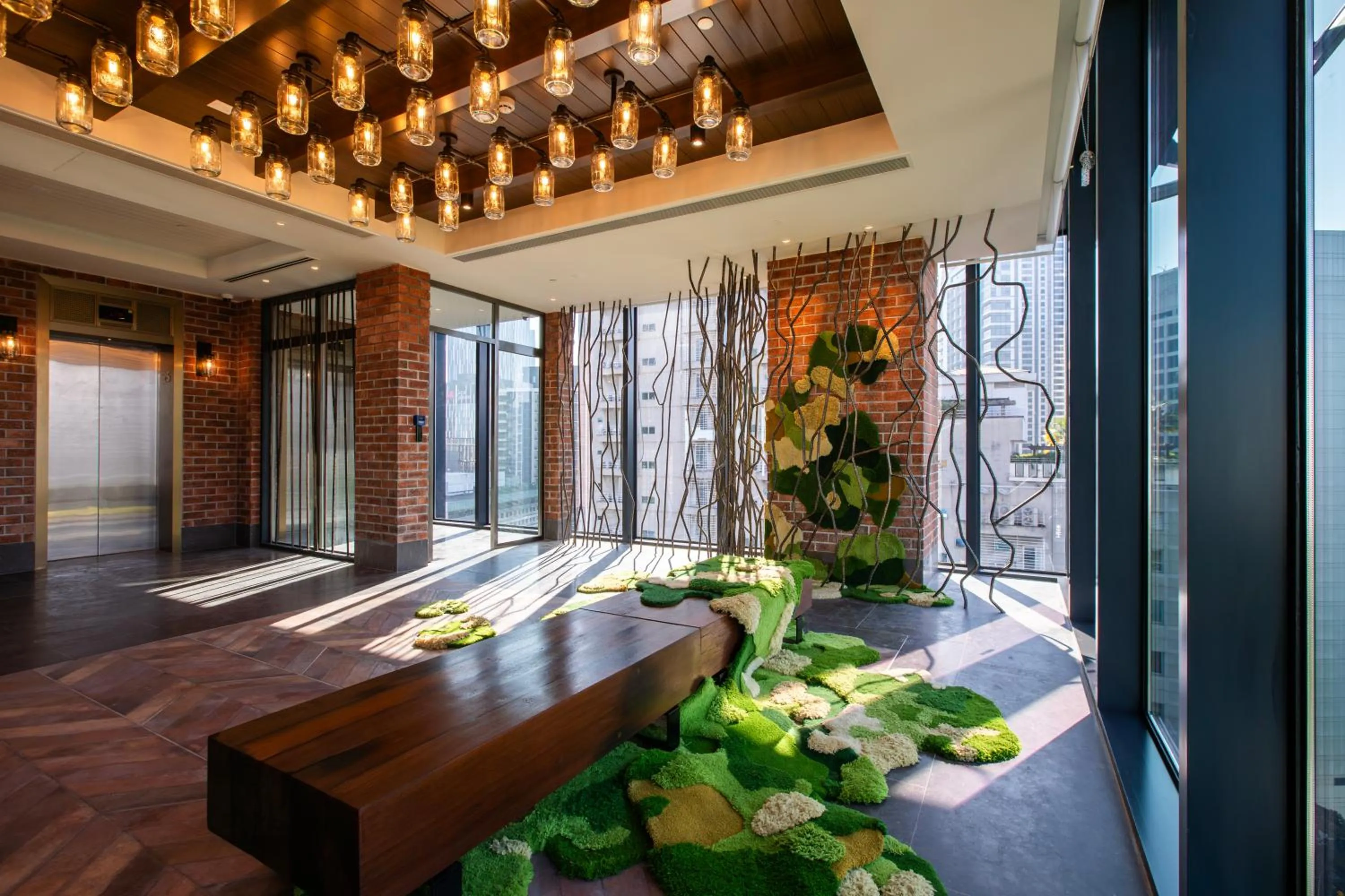 Lobby or reception, Bed in Hotel Indigo Kuala Lumpur on the Park by IHG