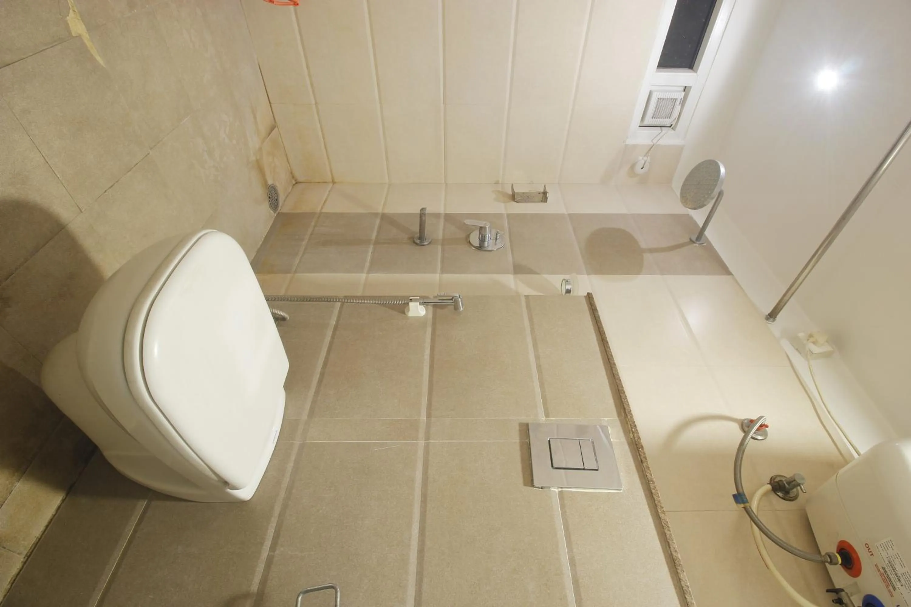 Toilet in Hotel SSR GRAND