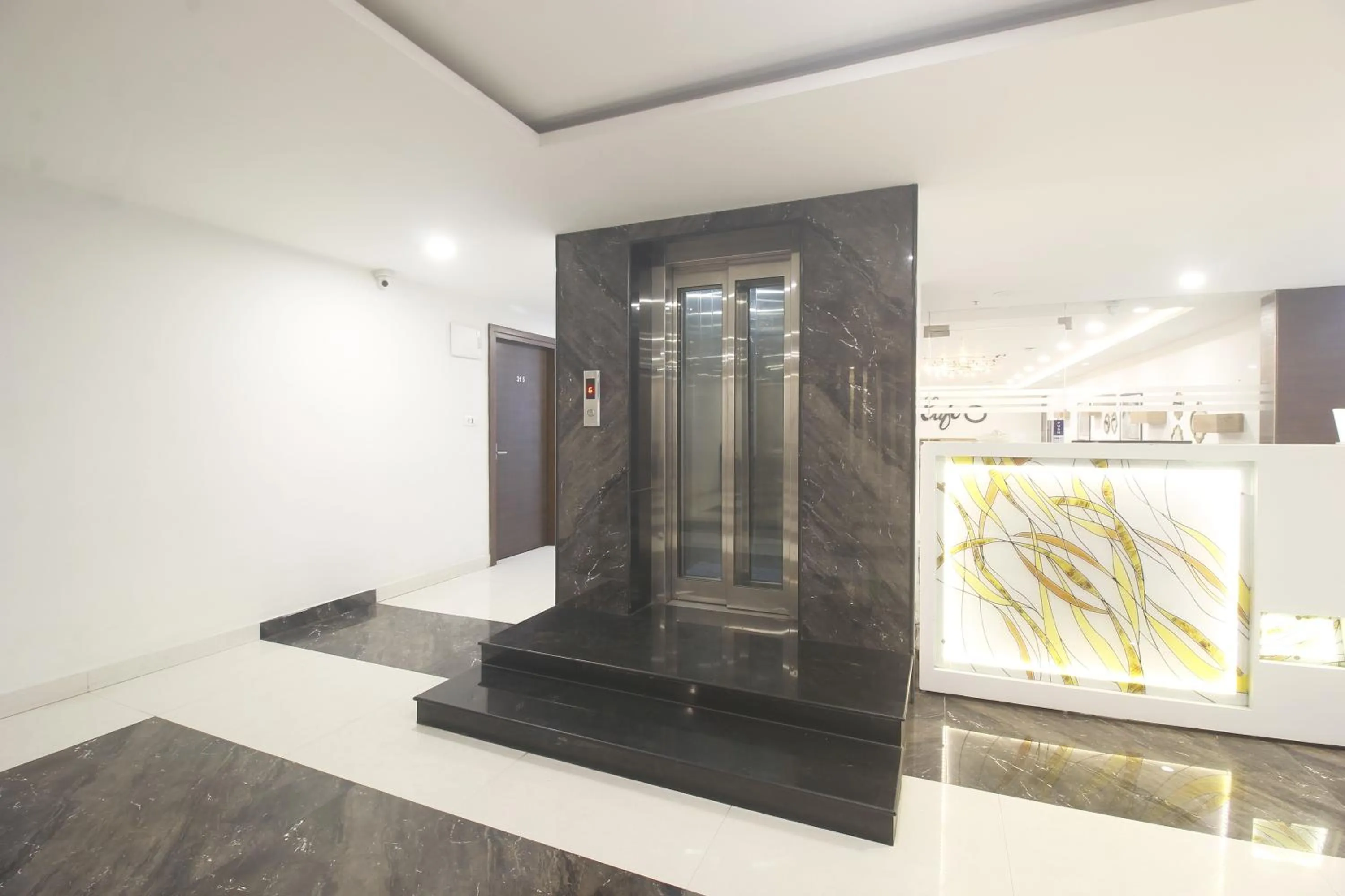 elevator in Hotel SSR GRAND