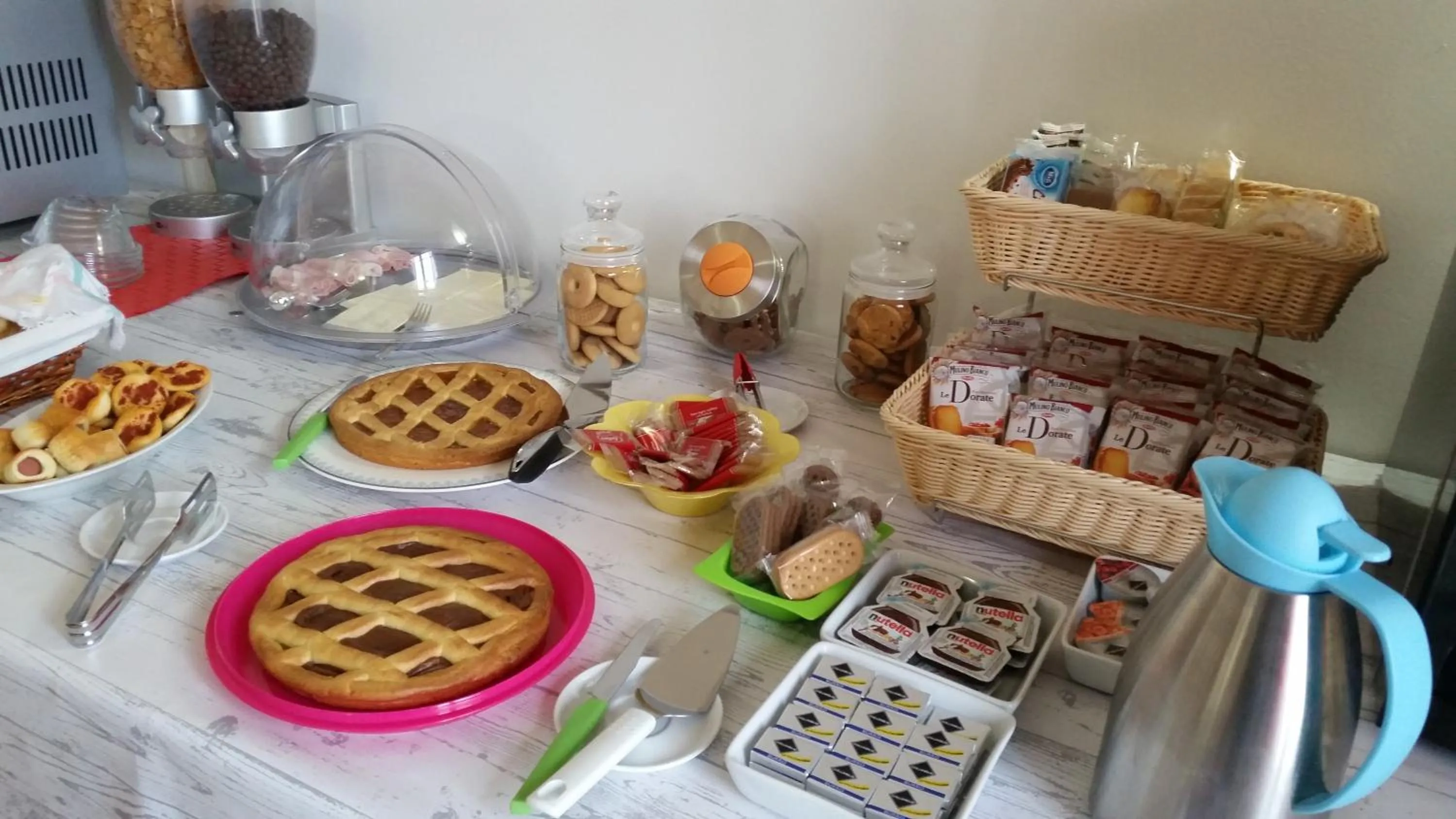 Continental breakfast in B&B L'Isola