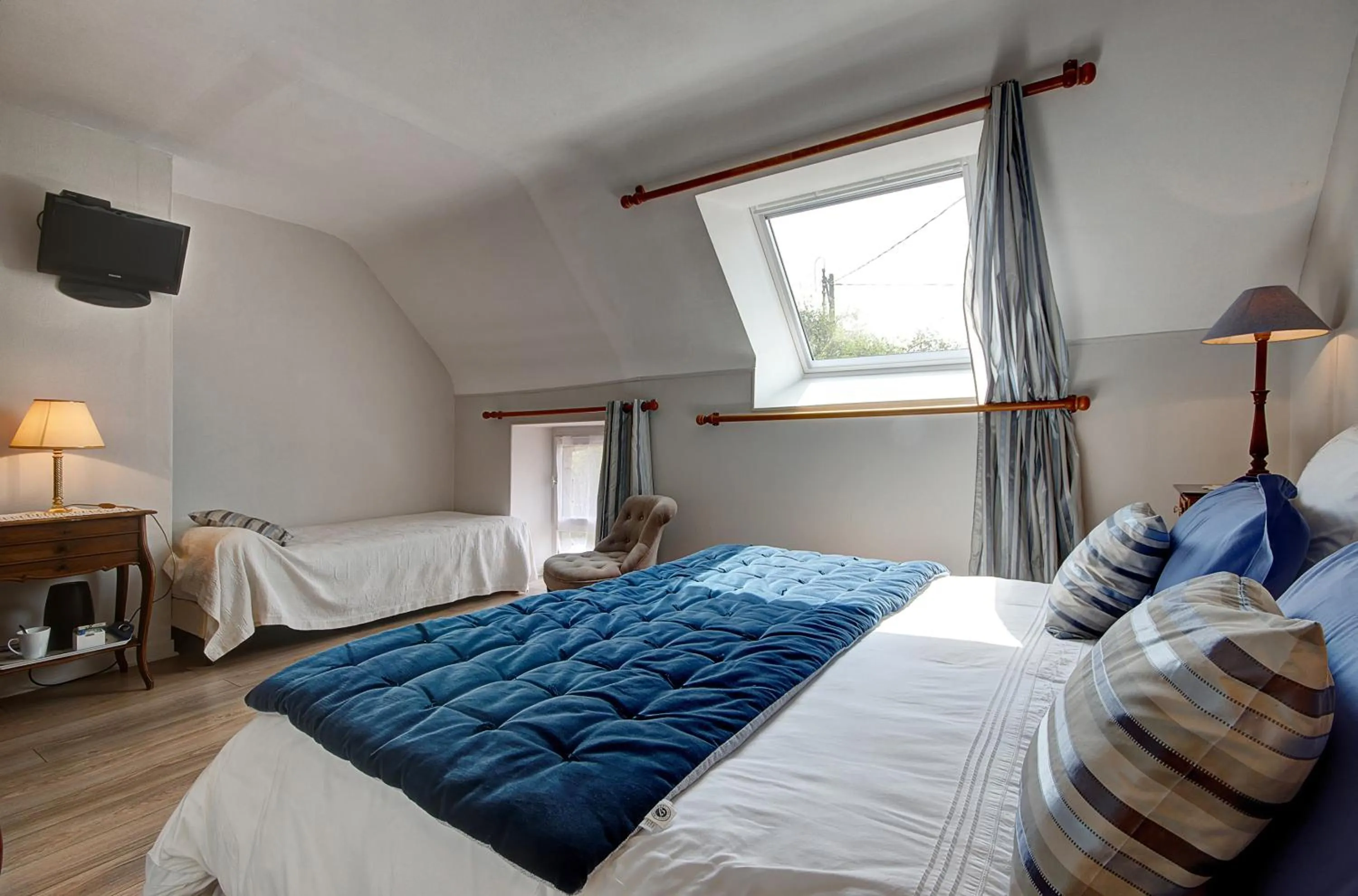 Photo of the whole room, Bed in A la Ferme de Kervihern