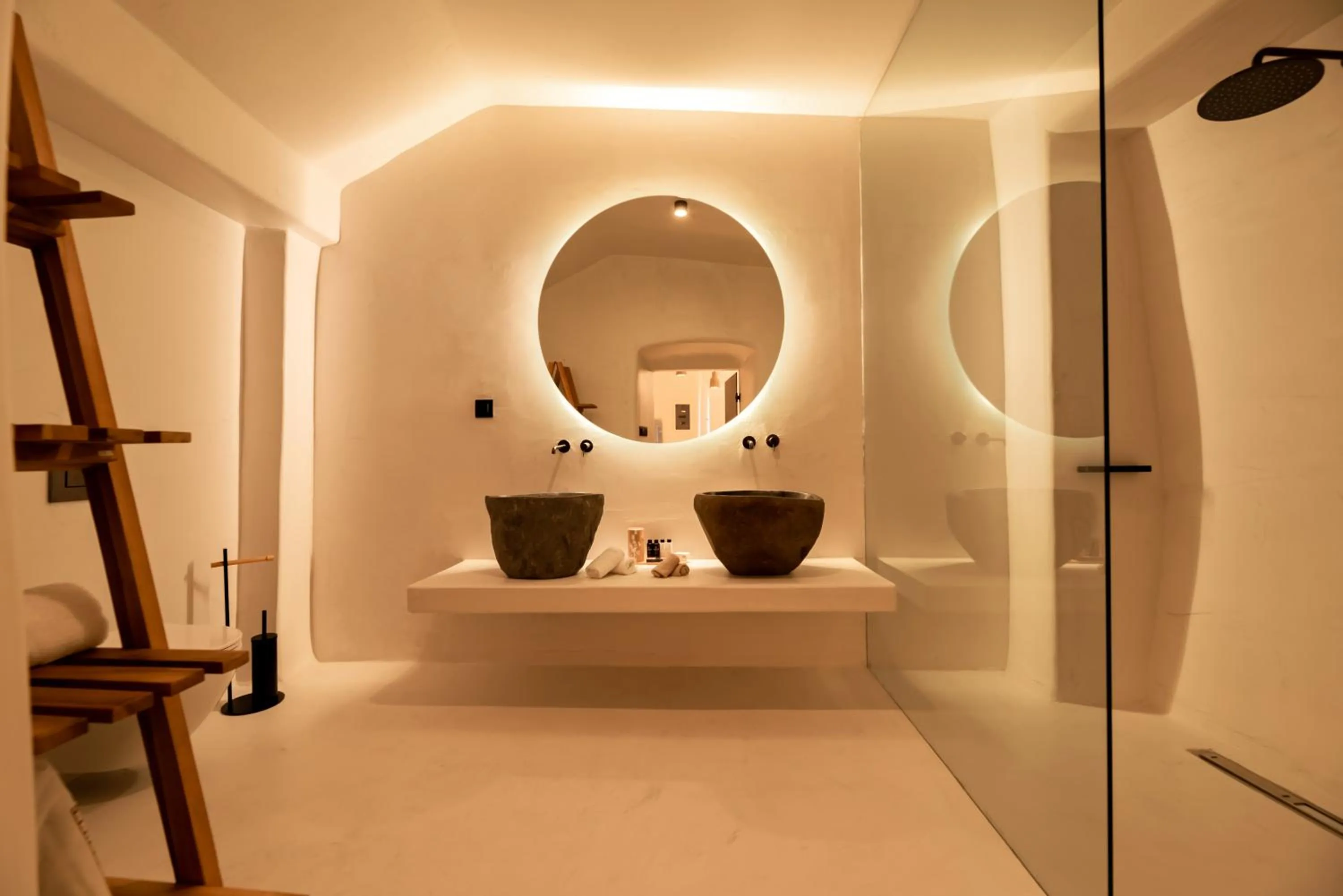 Shower in Twenty One Suites