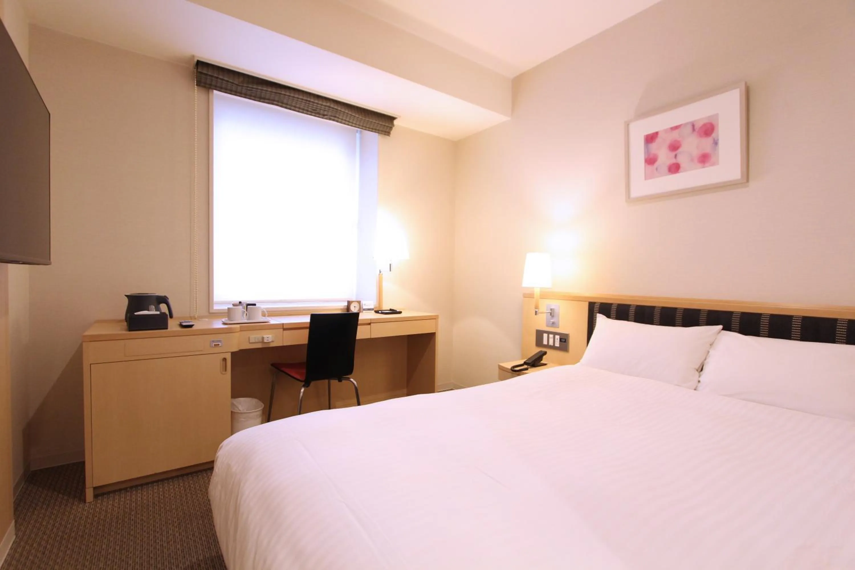 Photo of the whole room, Bed in KOKO HOTEL Sendai Station West