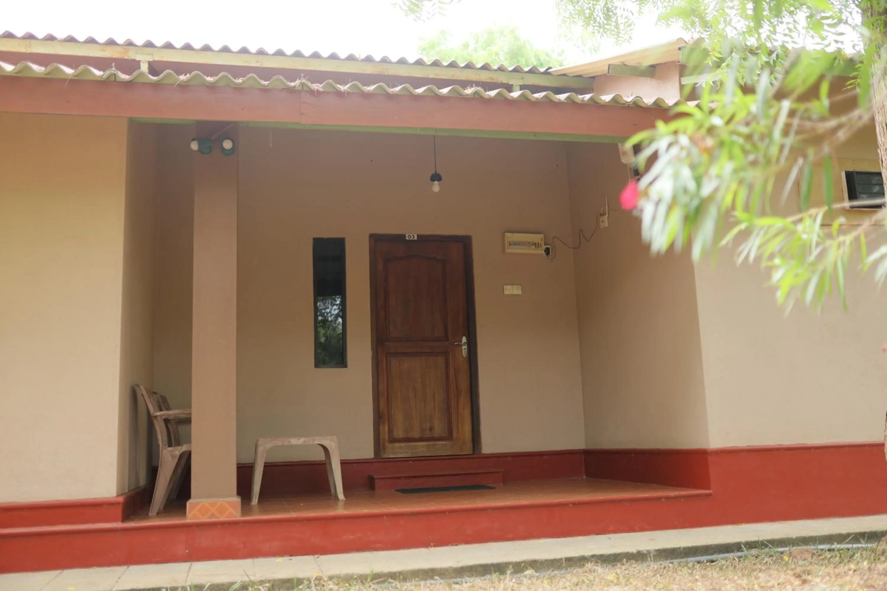 Property building in Dilsara Holiday Resort Wilpattu