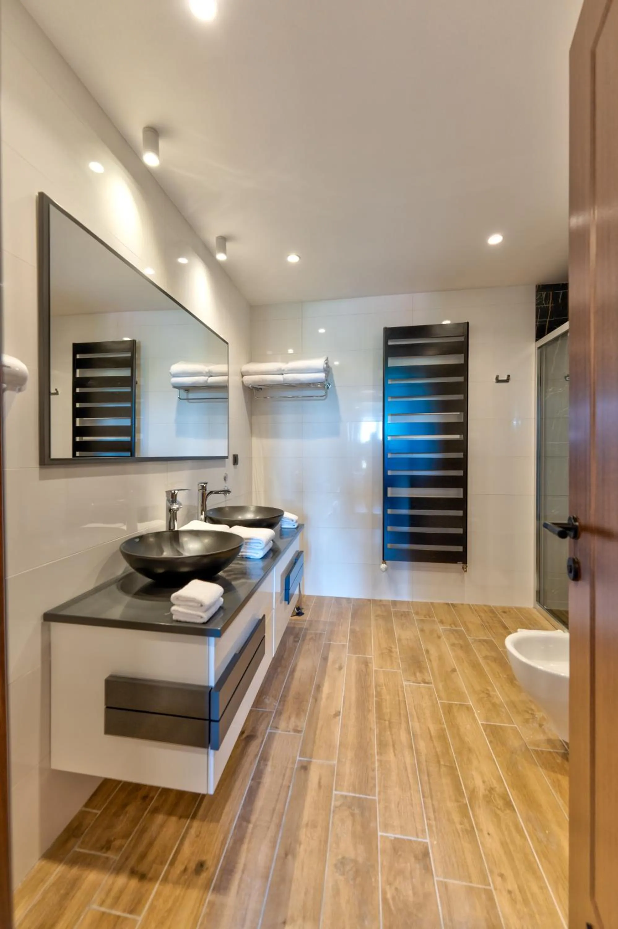 Shower in Queen of Zlatibor