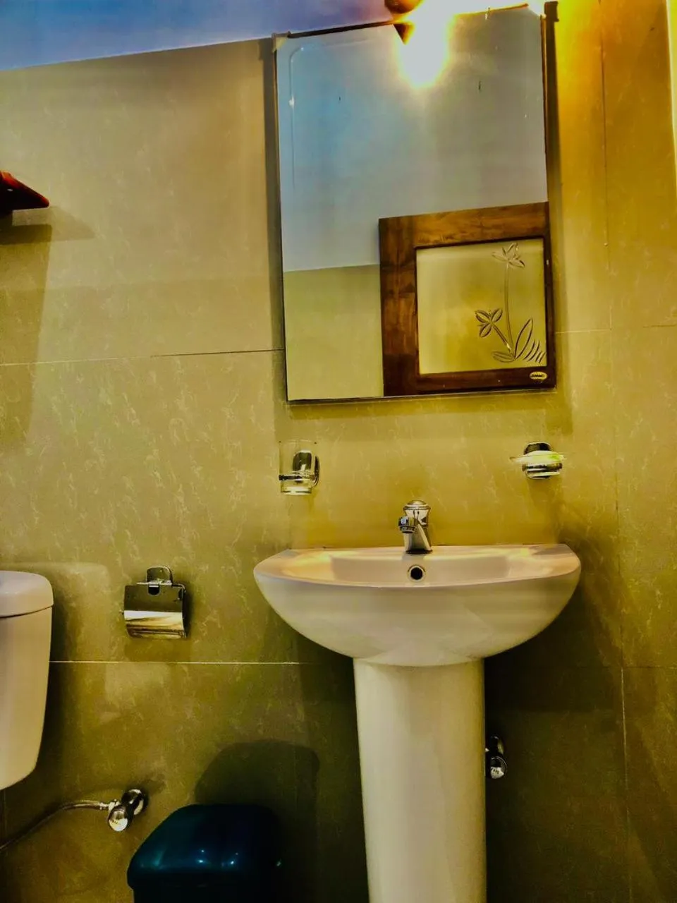 Bathroom in Mirissa Beach Inn