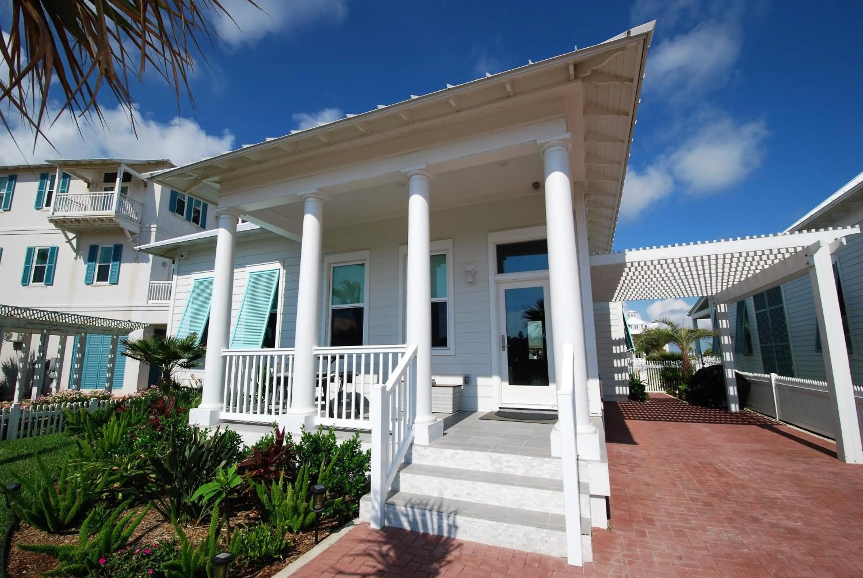 Property building in Seaglass Cottage - Private home at The Shores home