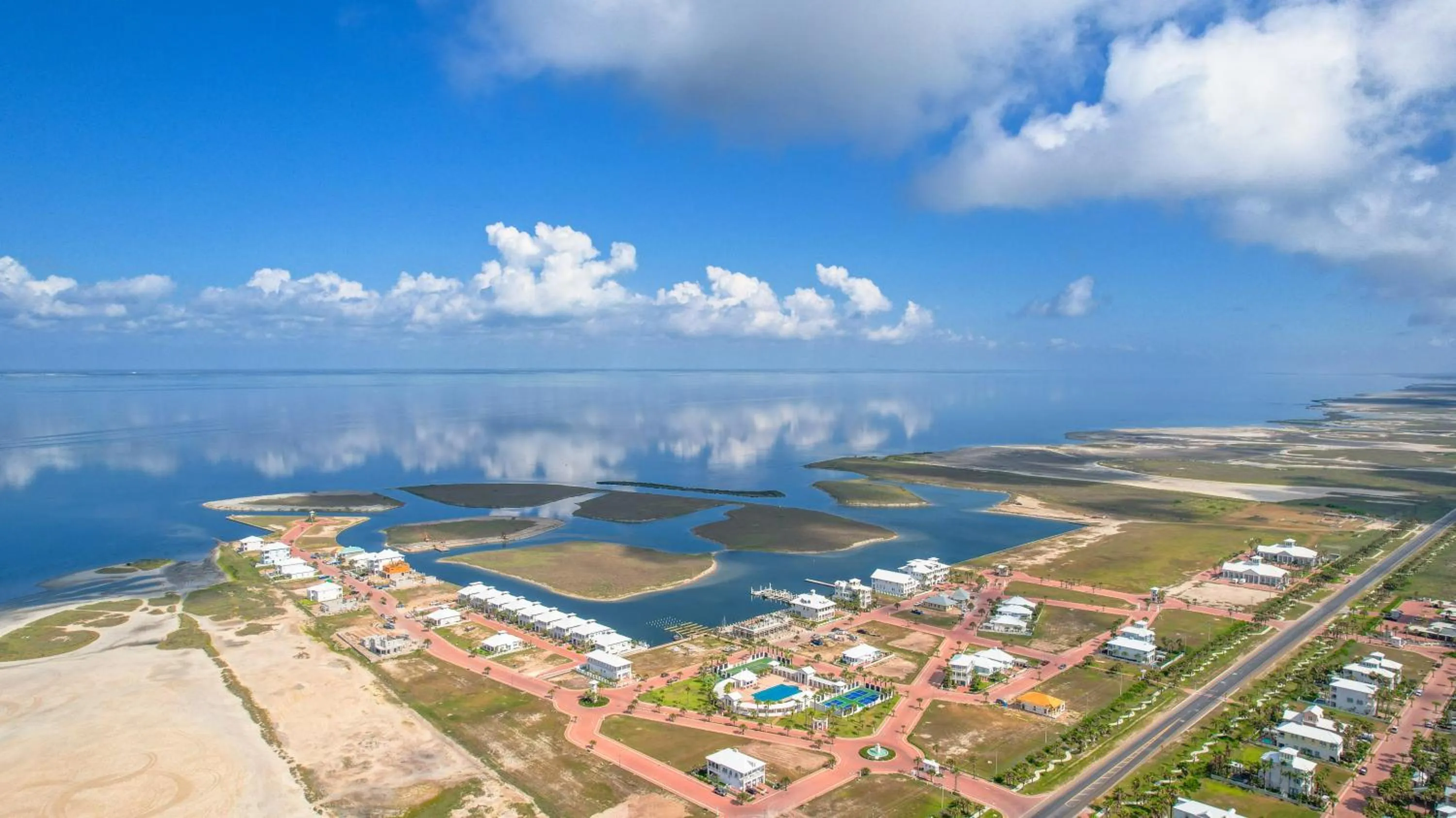 Bird's eye view in Seaglass Cottage - Private home at The Shores home