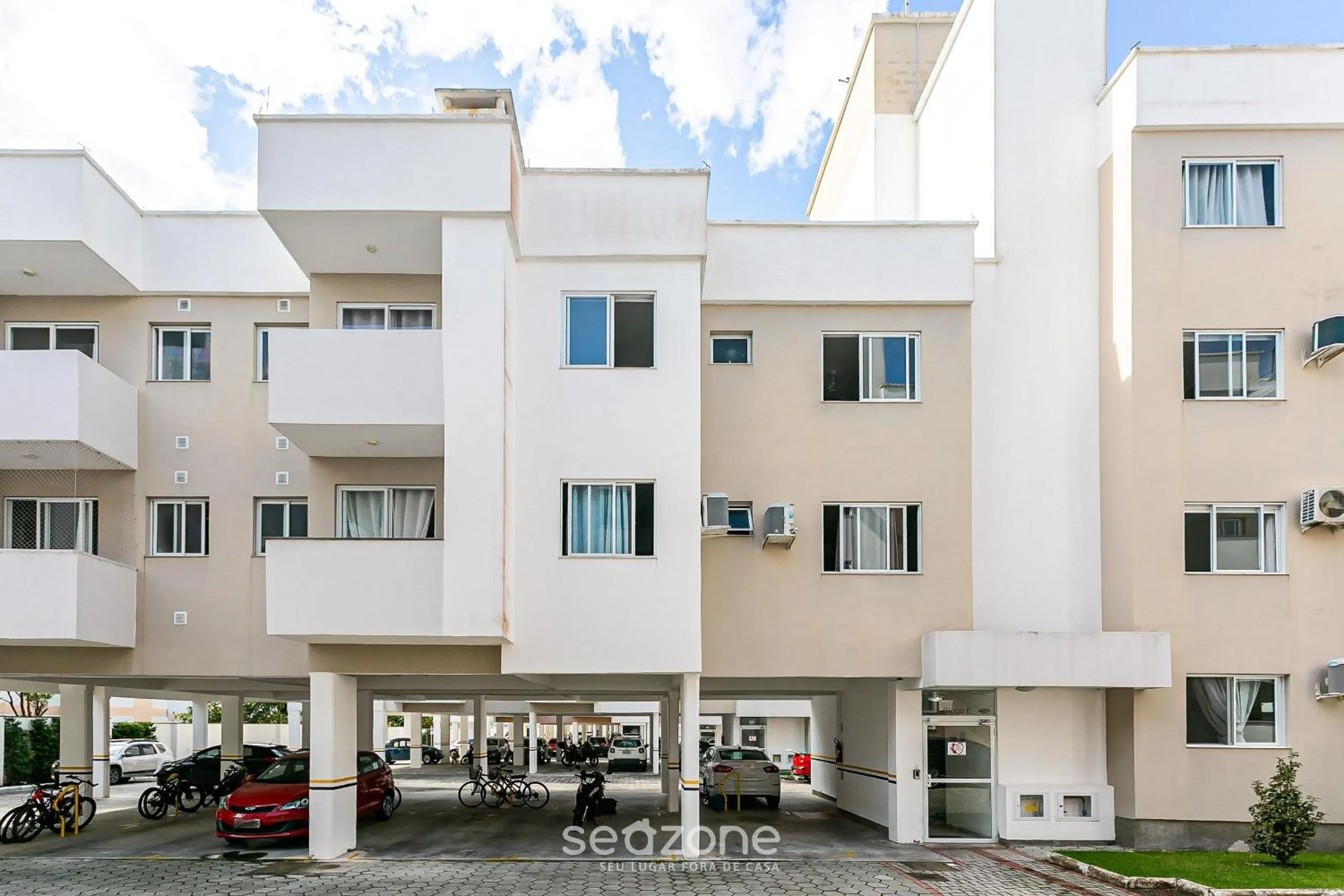 Property building in Apto em cond com piscina em Canasvieiras RPC301