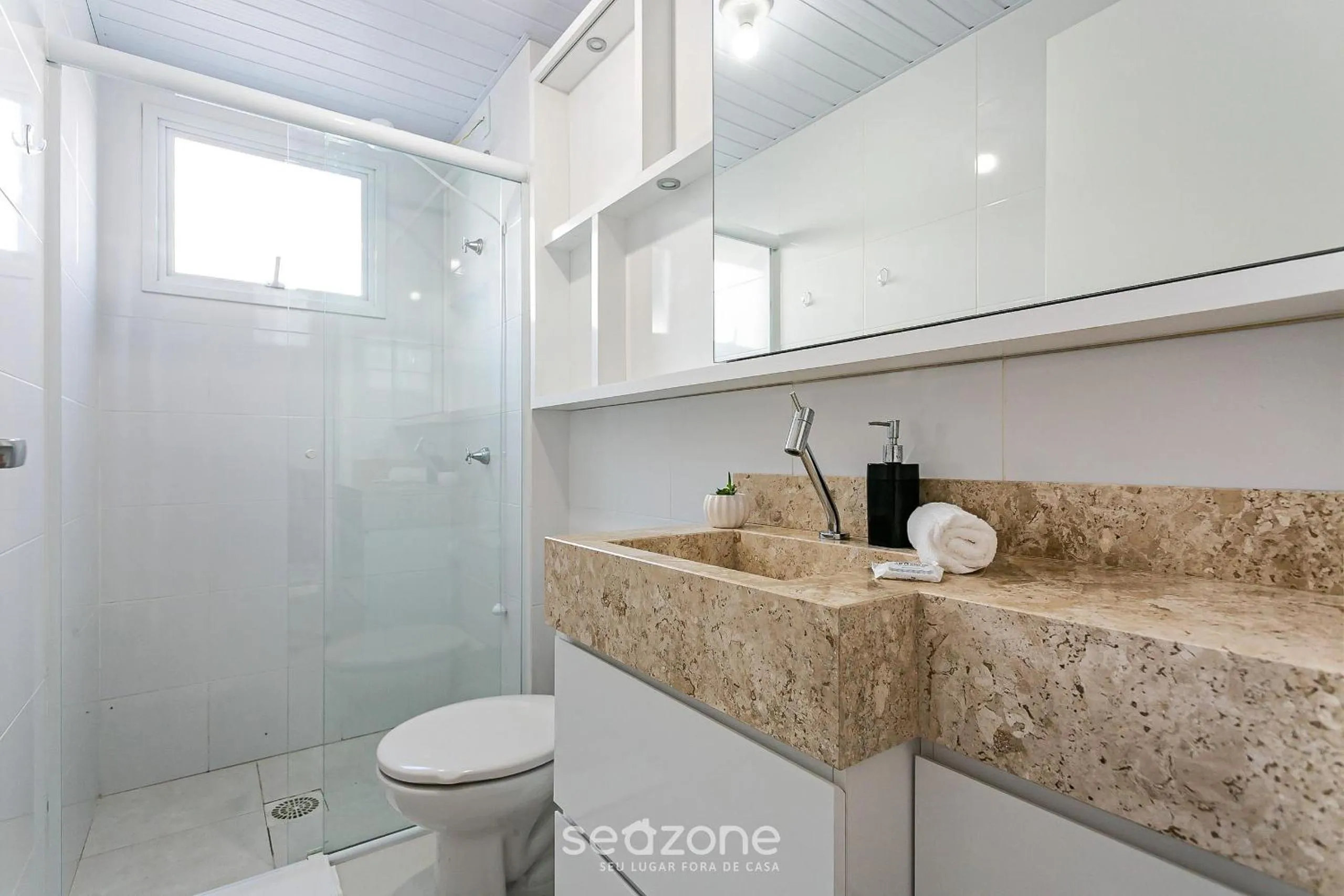 Bathroom in Apto em cond com piscina em Canasvieiras RPC301