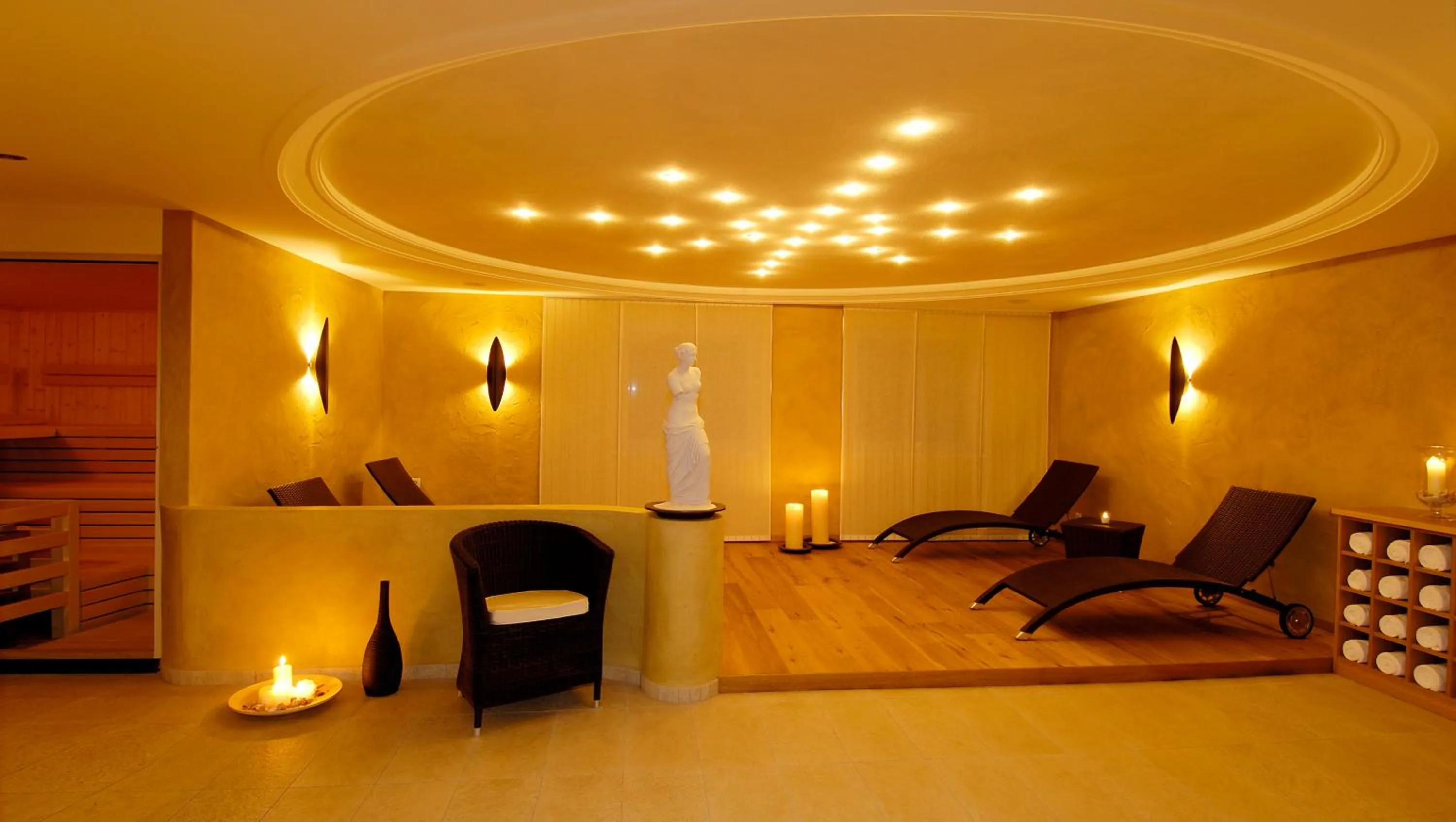 Spa and wellness centre/facilities in Garni Hotel Am Meilenstein