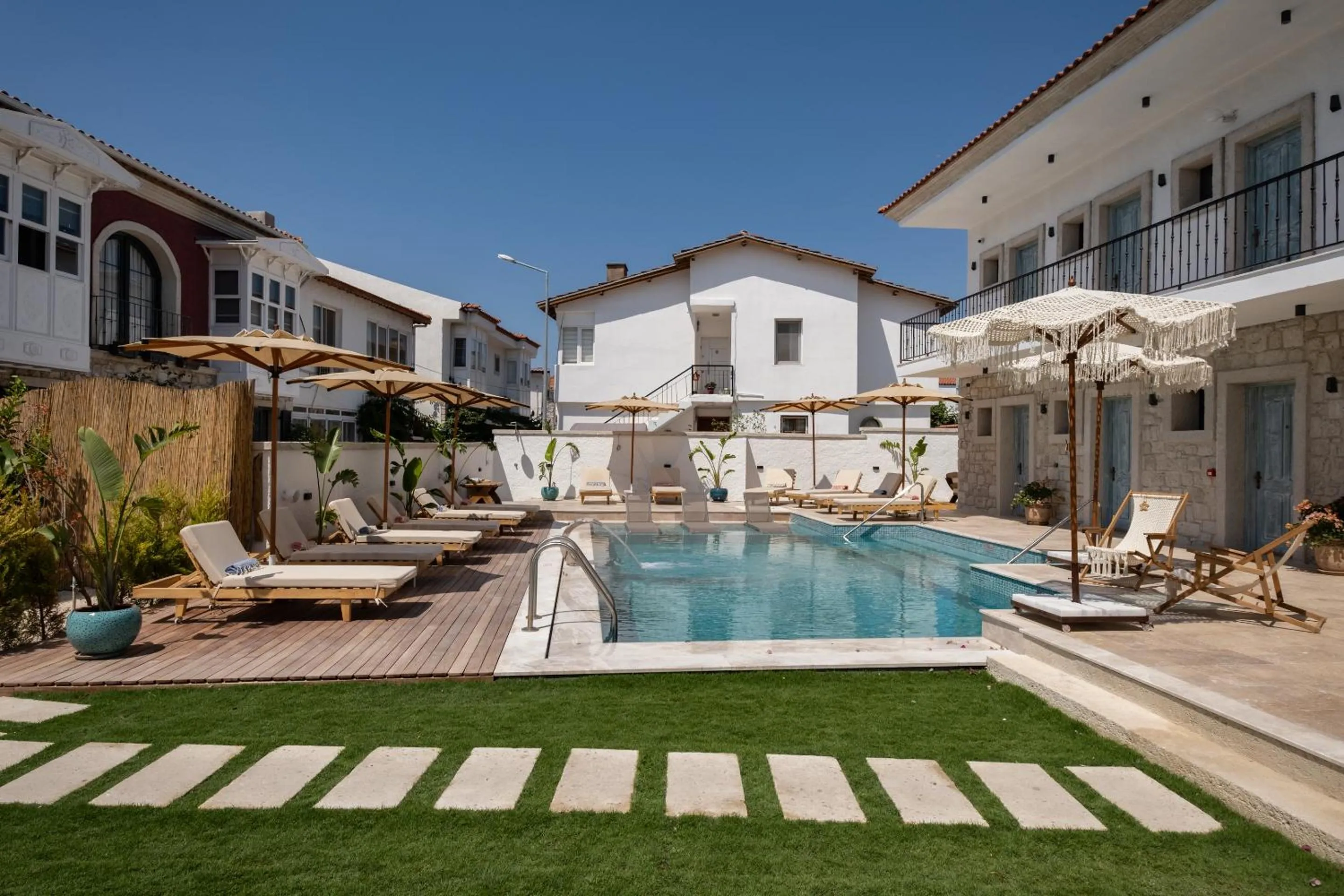 Swimming pool in Armel Alaçatı Konaklama