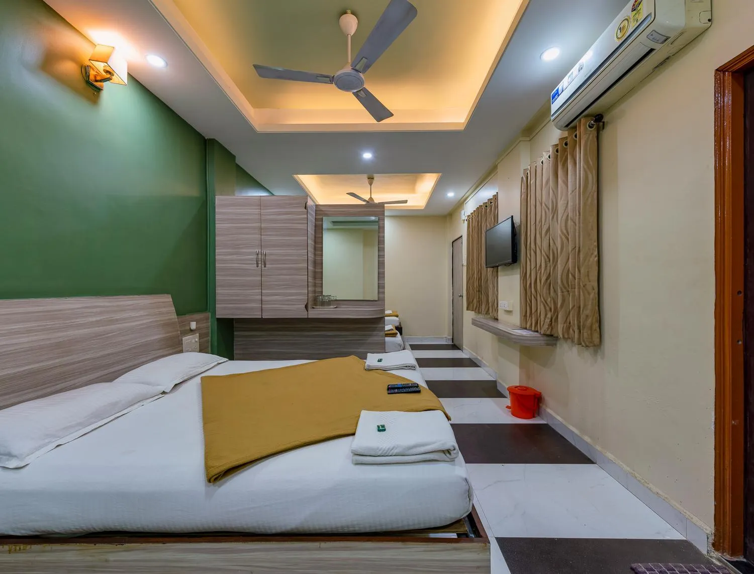 Bed in Hotel RadhaKrishna-Couple Friendly