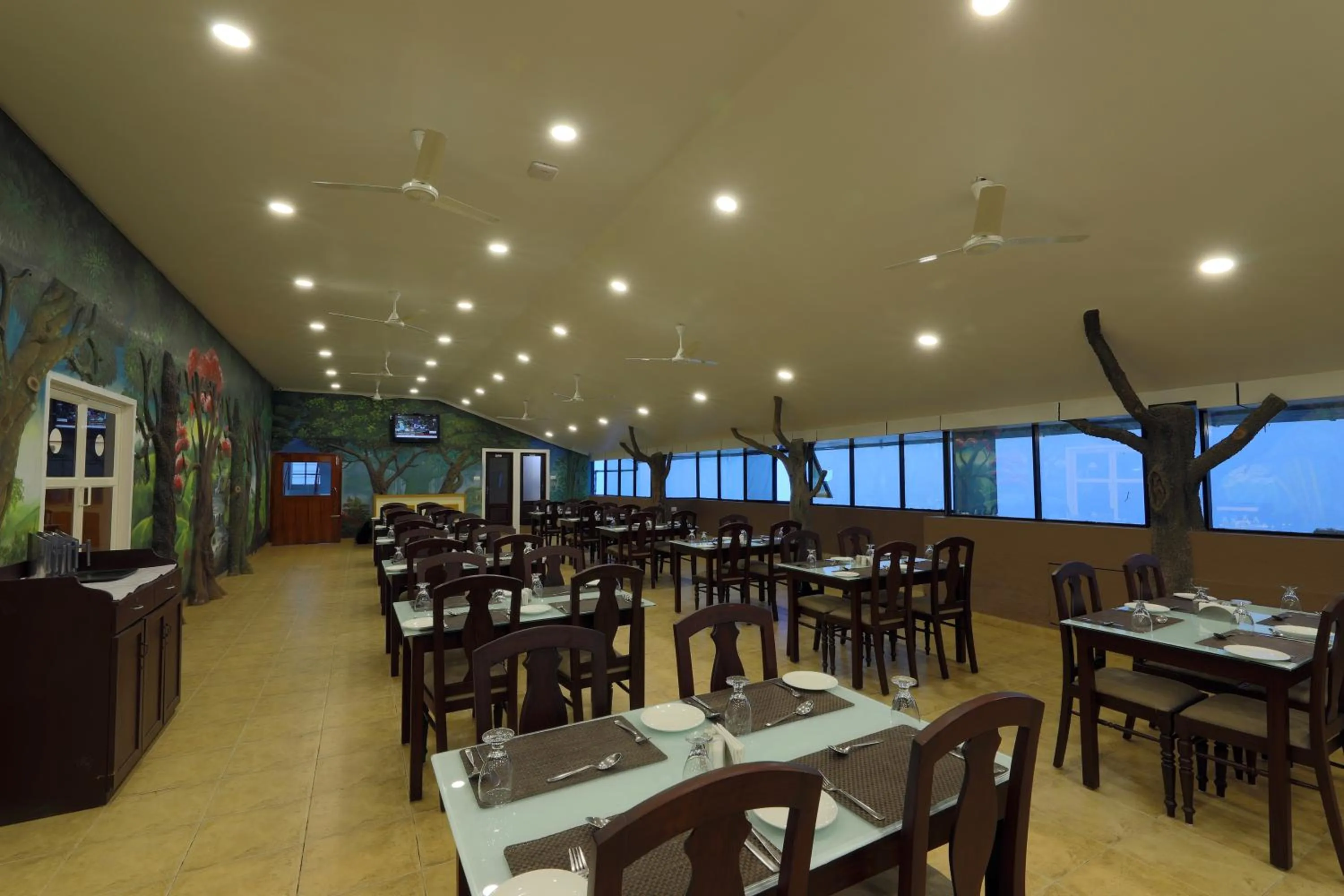 Restaurant/places to eat in Tea Castle Munnar