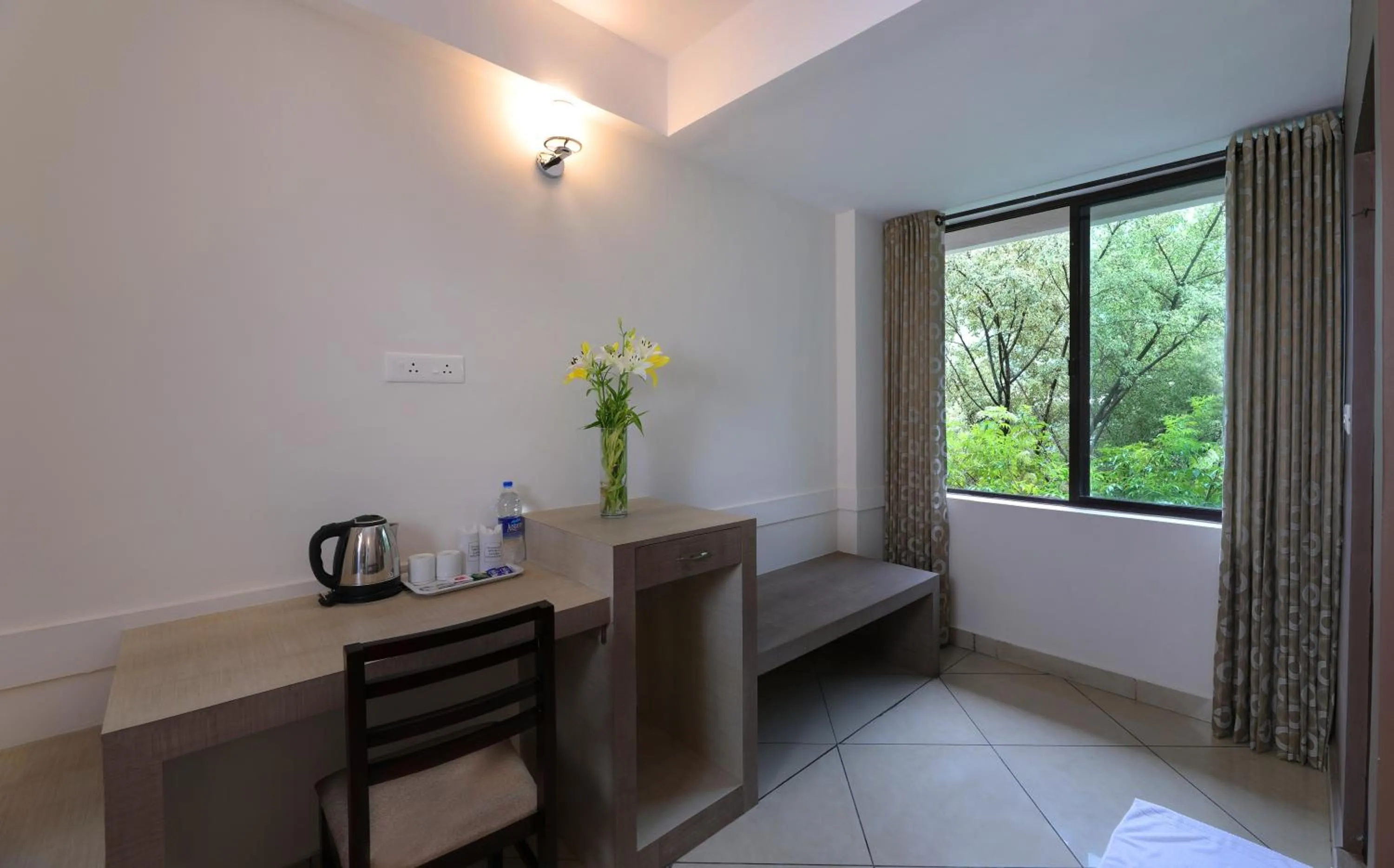 Bed in Tea Castle Munnar