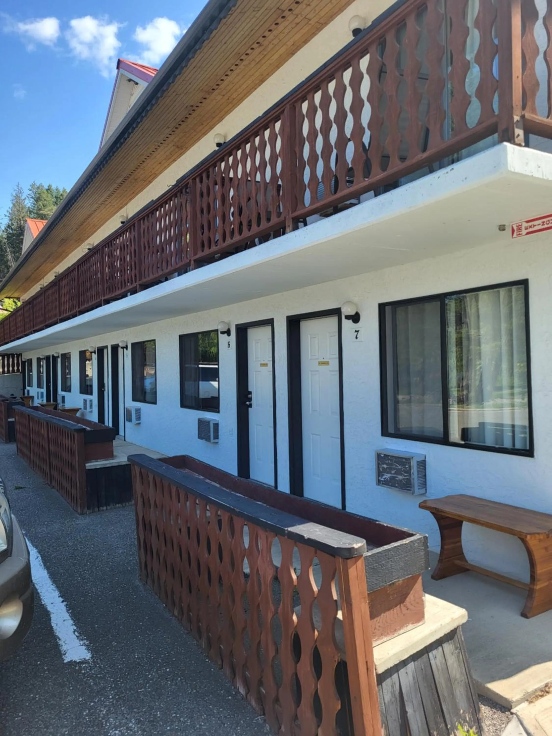 Property building in Alpen Motel