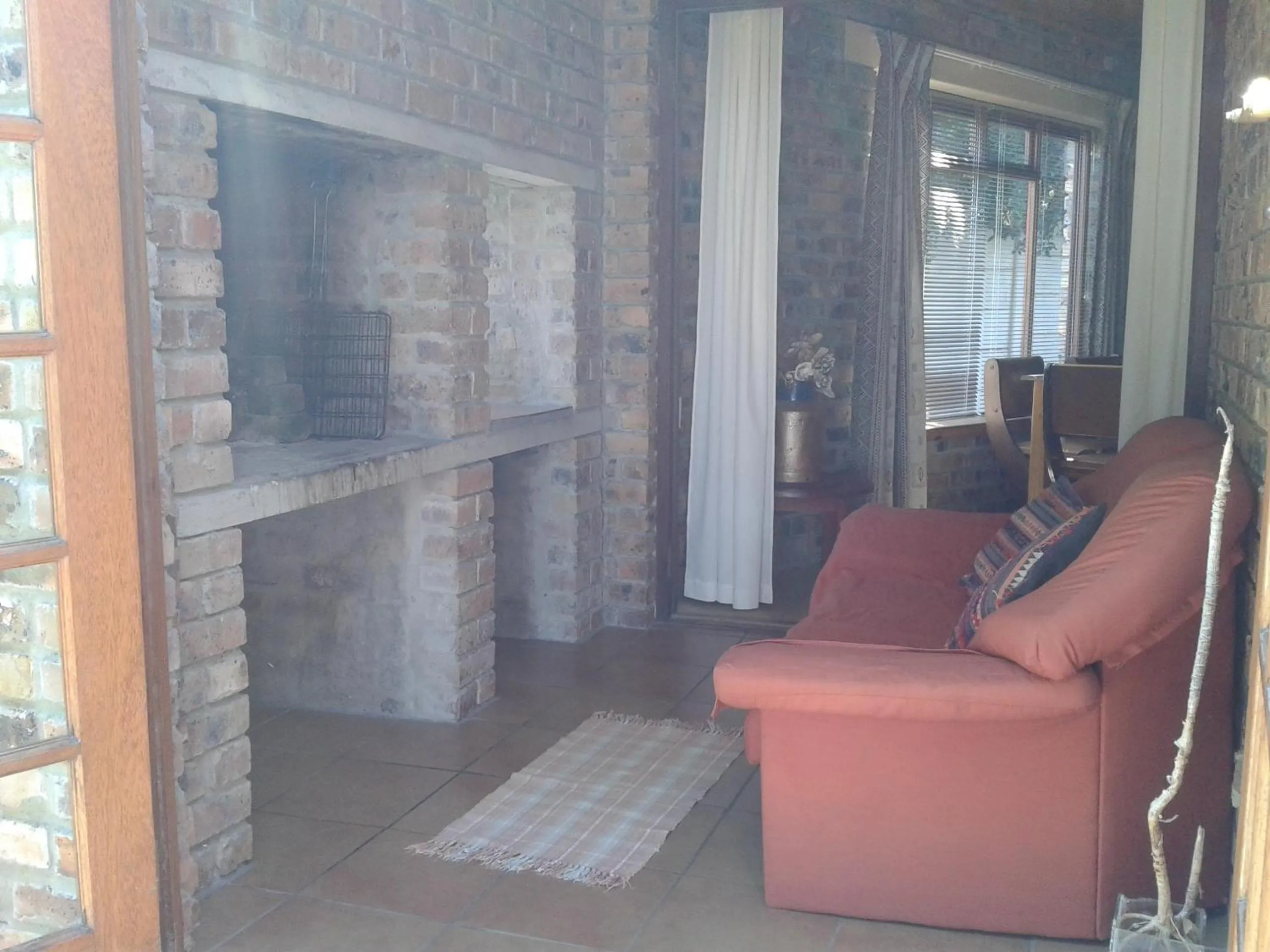 BBQ facilities in Little Lotta Cottage