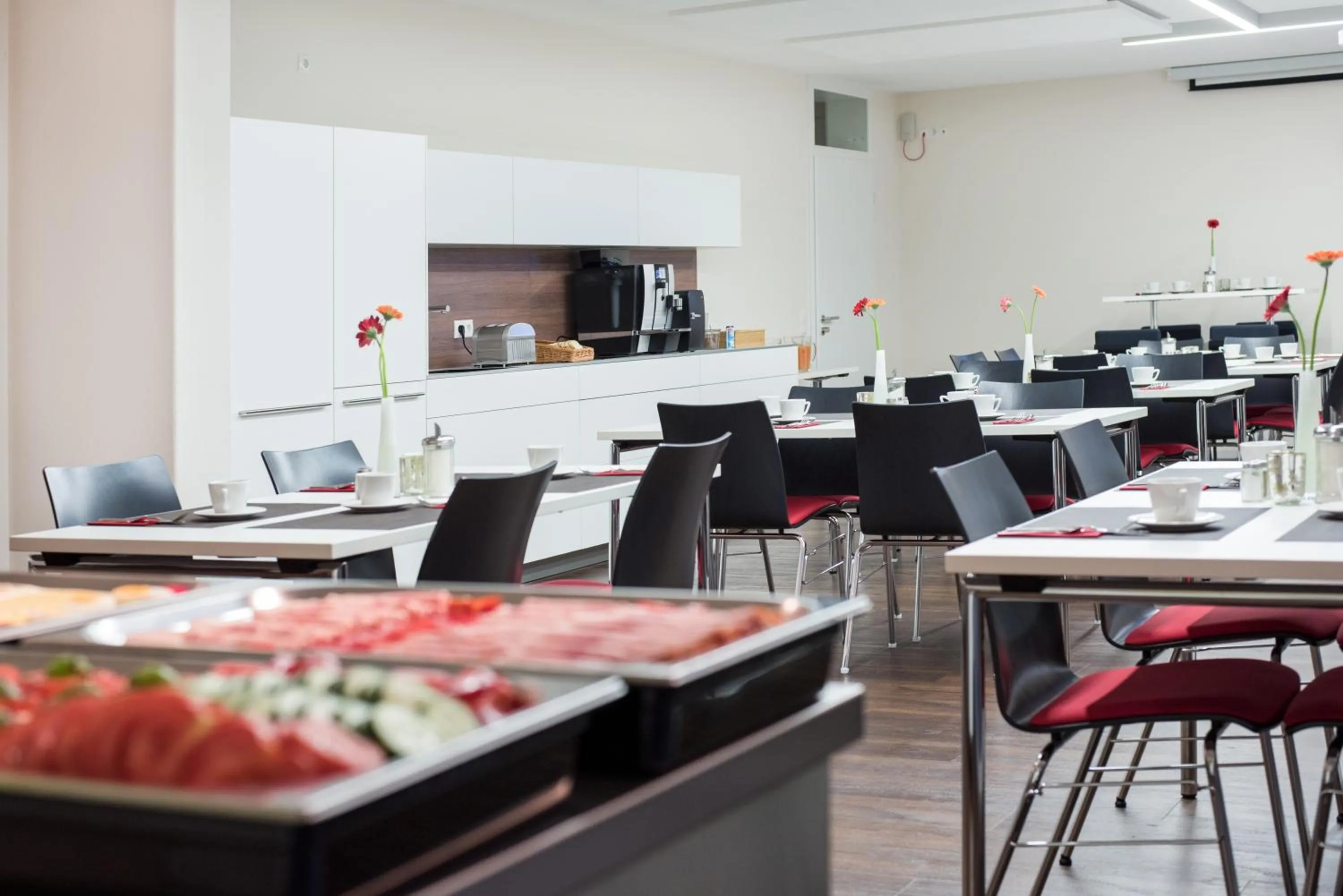 Food and drinks in Best Motel