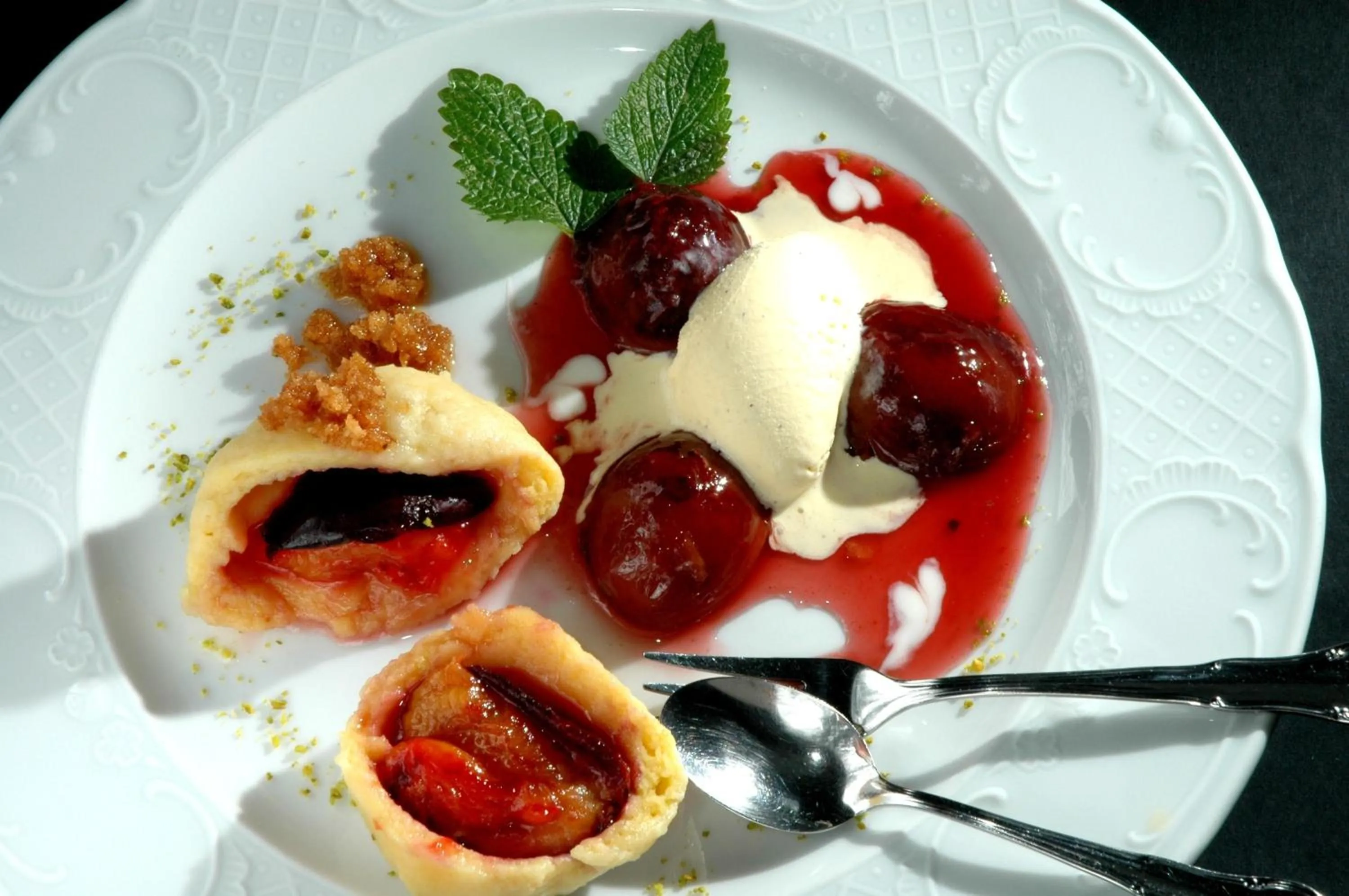 Food and drinks in Reck's Hotel-Restaurant