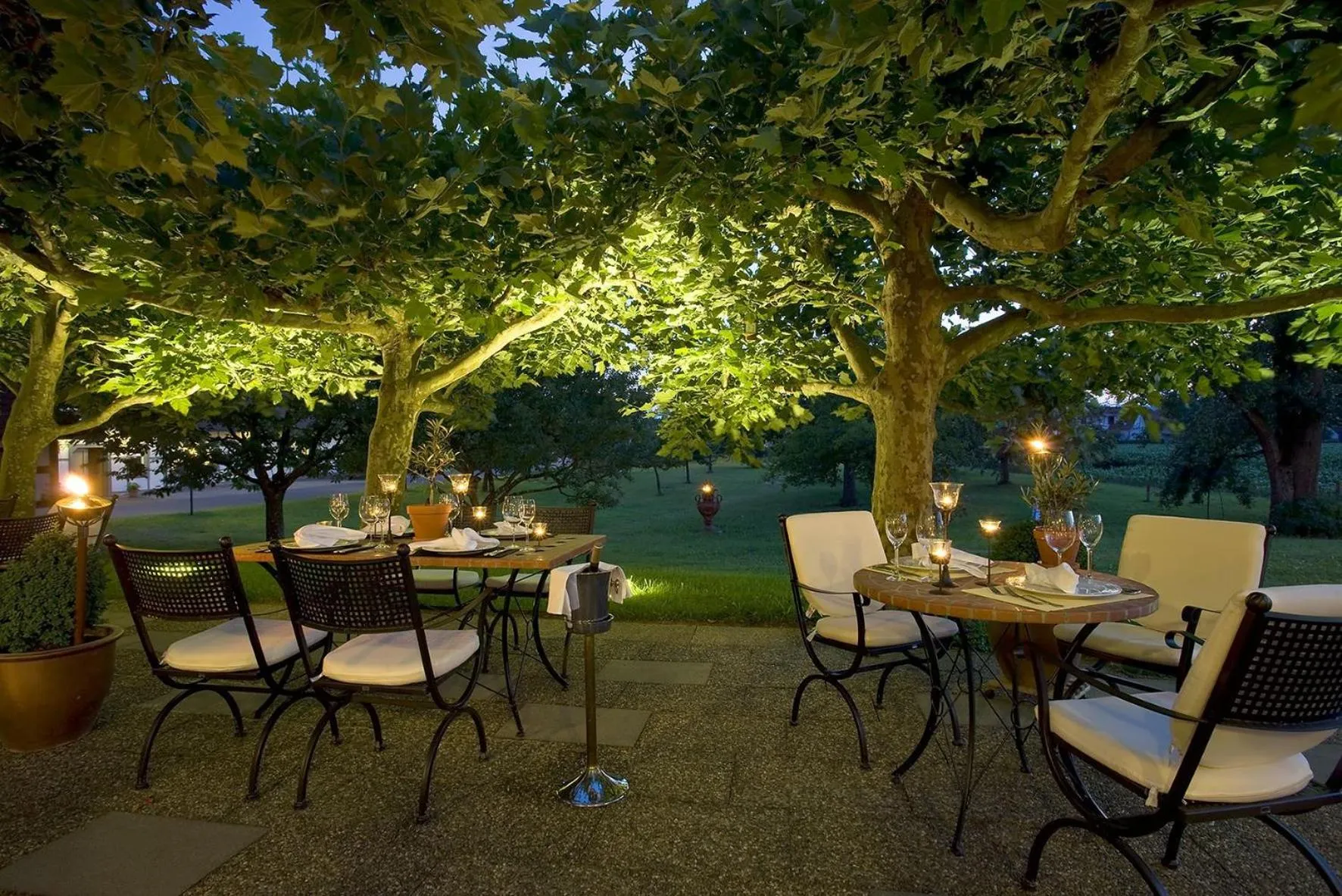 Restaurant/places to eat in Reck's Hotel-Restaurant