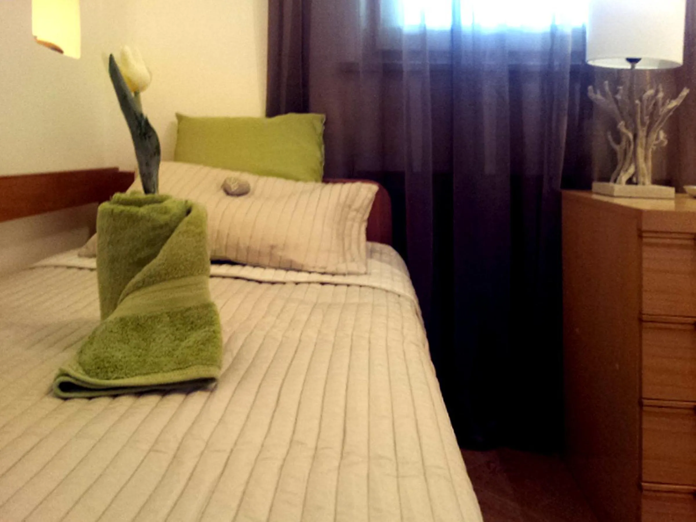 Bedroom, Bed in Alfieri Cottage