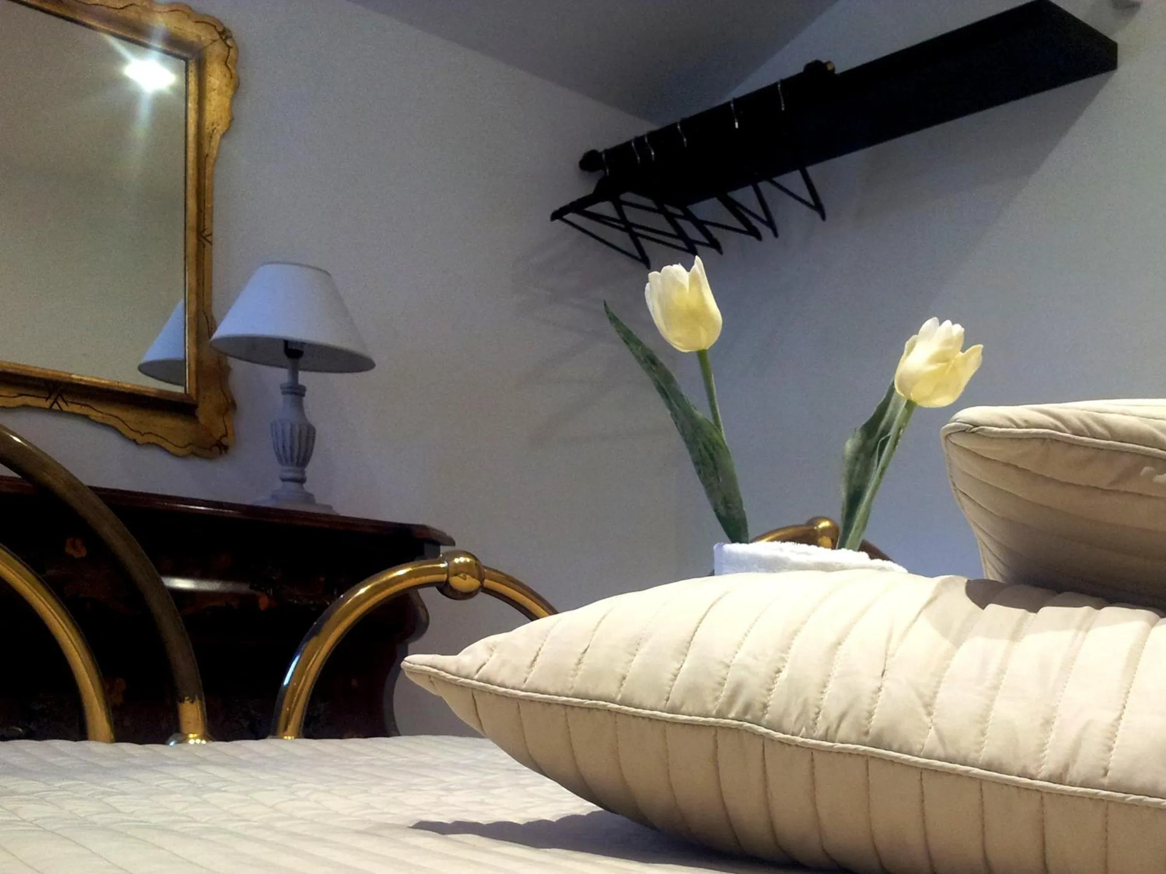 Bedroom, Bed in Alfieri Cottage