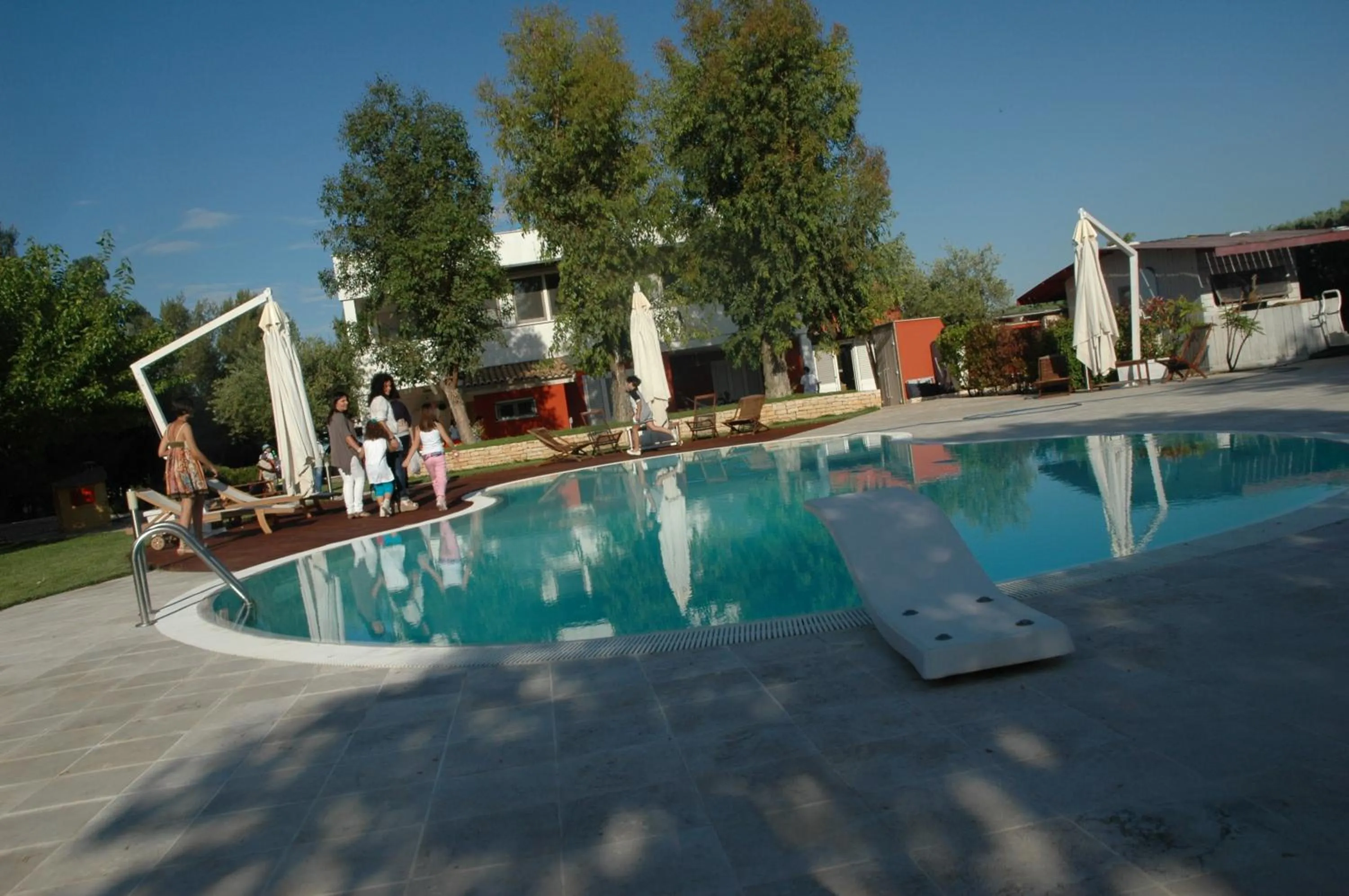 Swimming pool in Alfieri Cottage