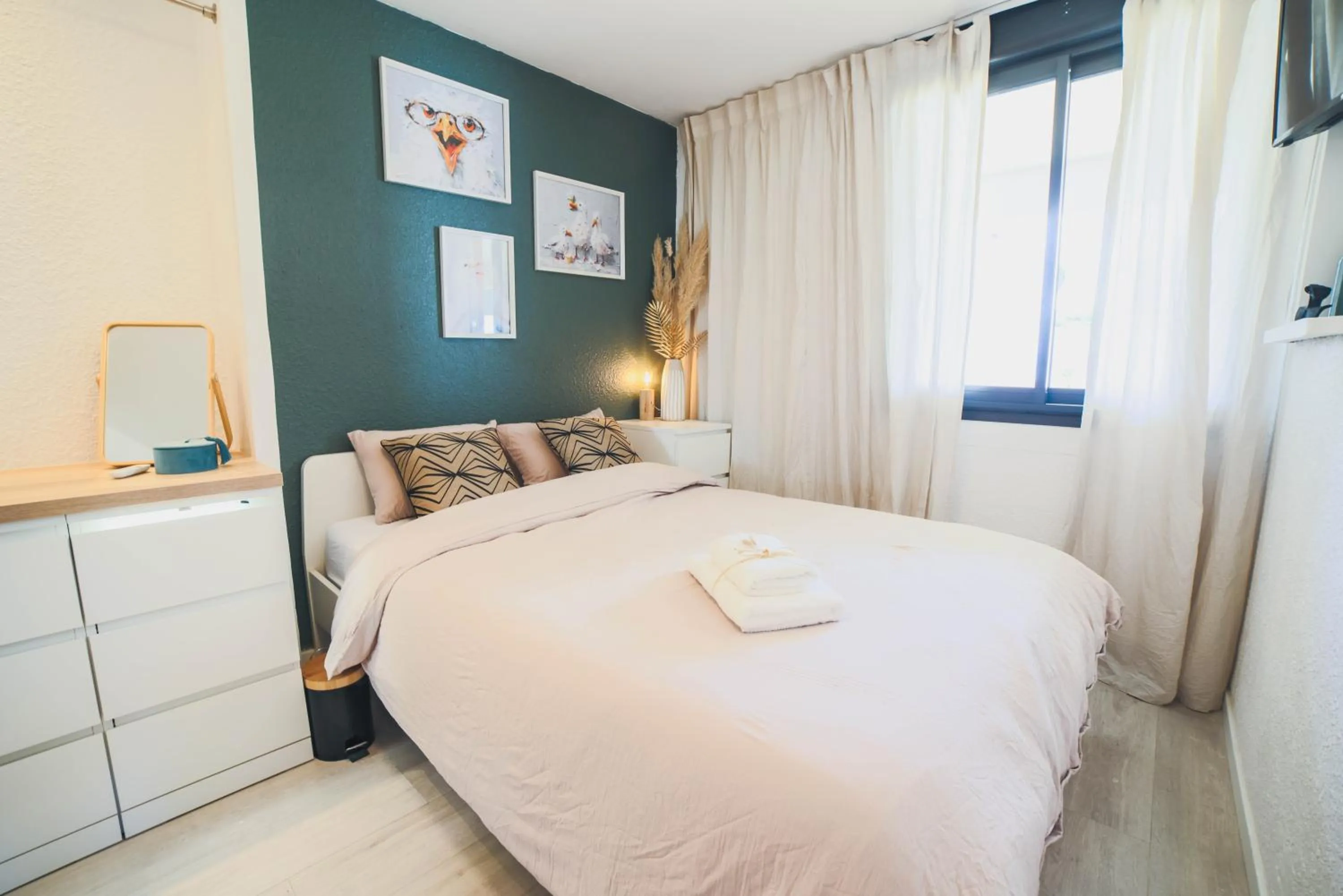 Bed in T3- un Oasis rénové et climatisé au centre de LGM