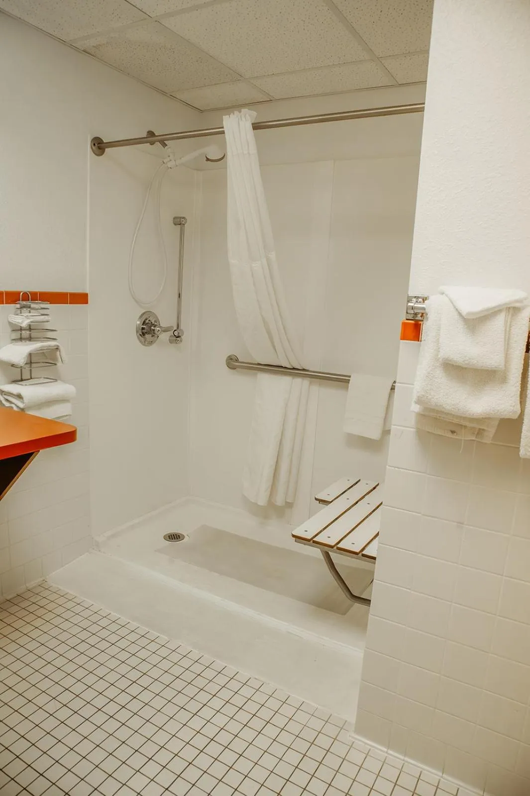 Country Garden & Suites