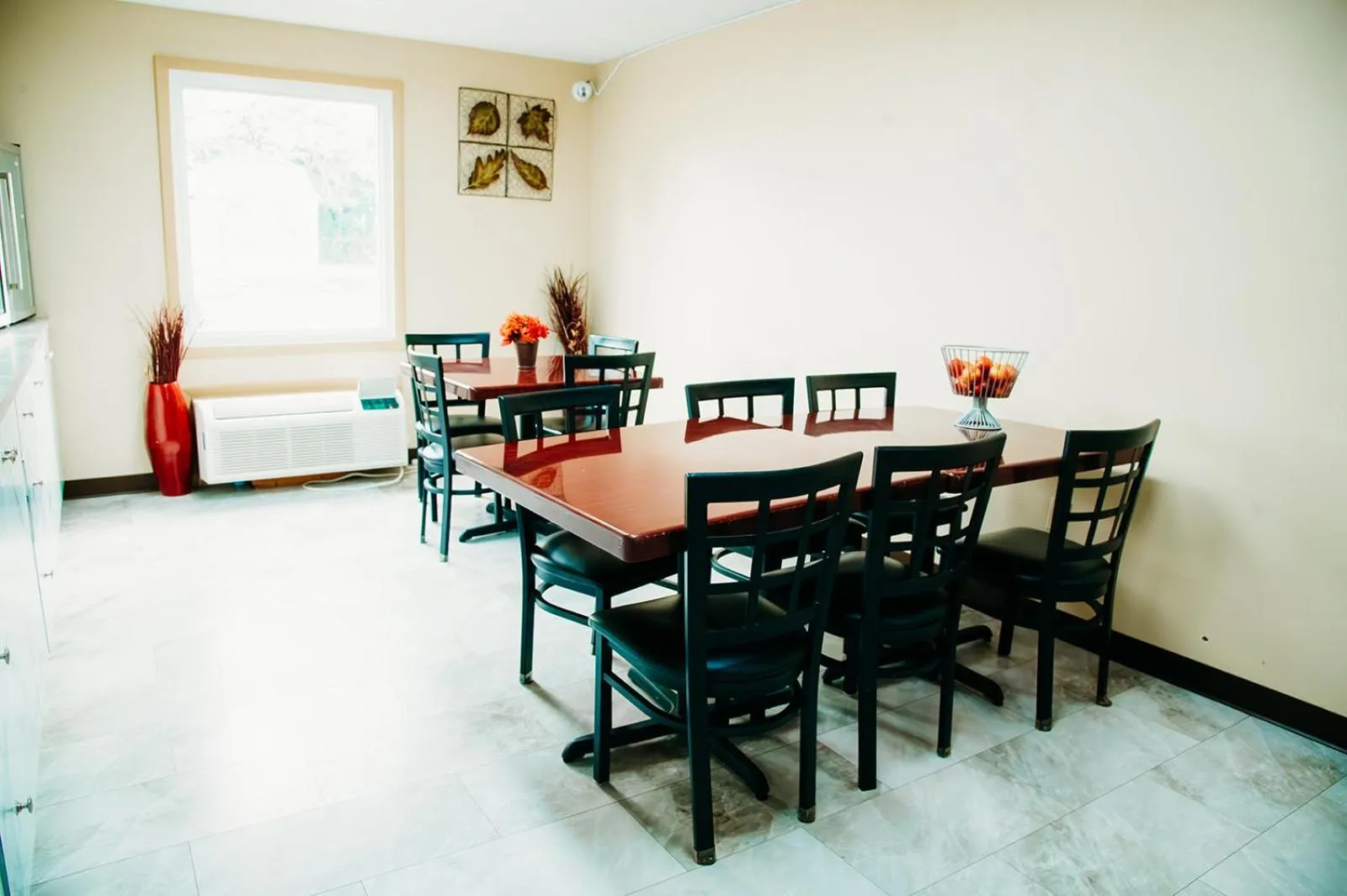 Country Garden & Suites