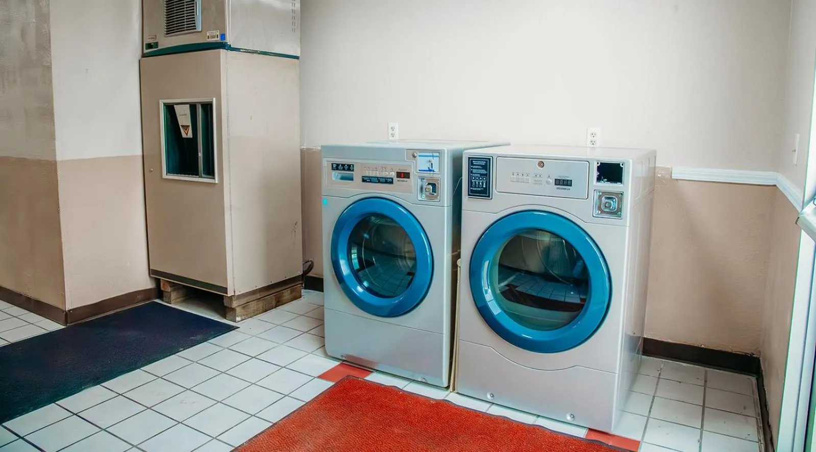 Country Garden & Suites