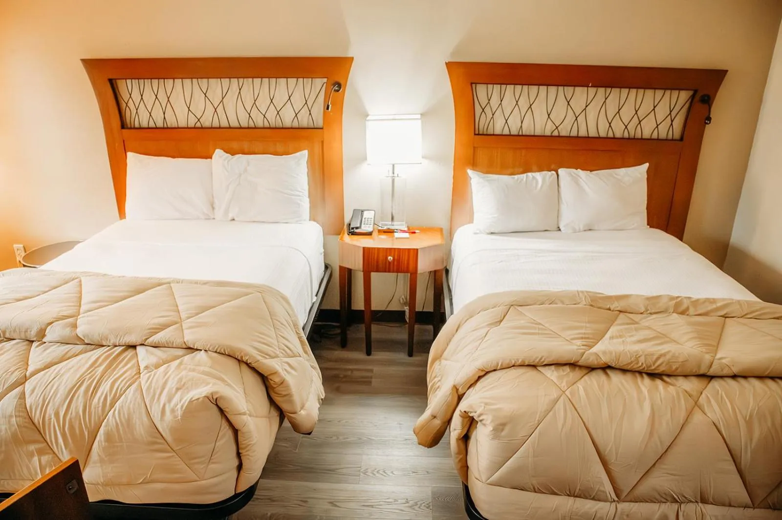 Bed in Country Garden & Suites