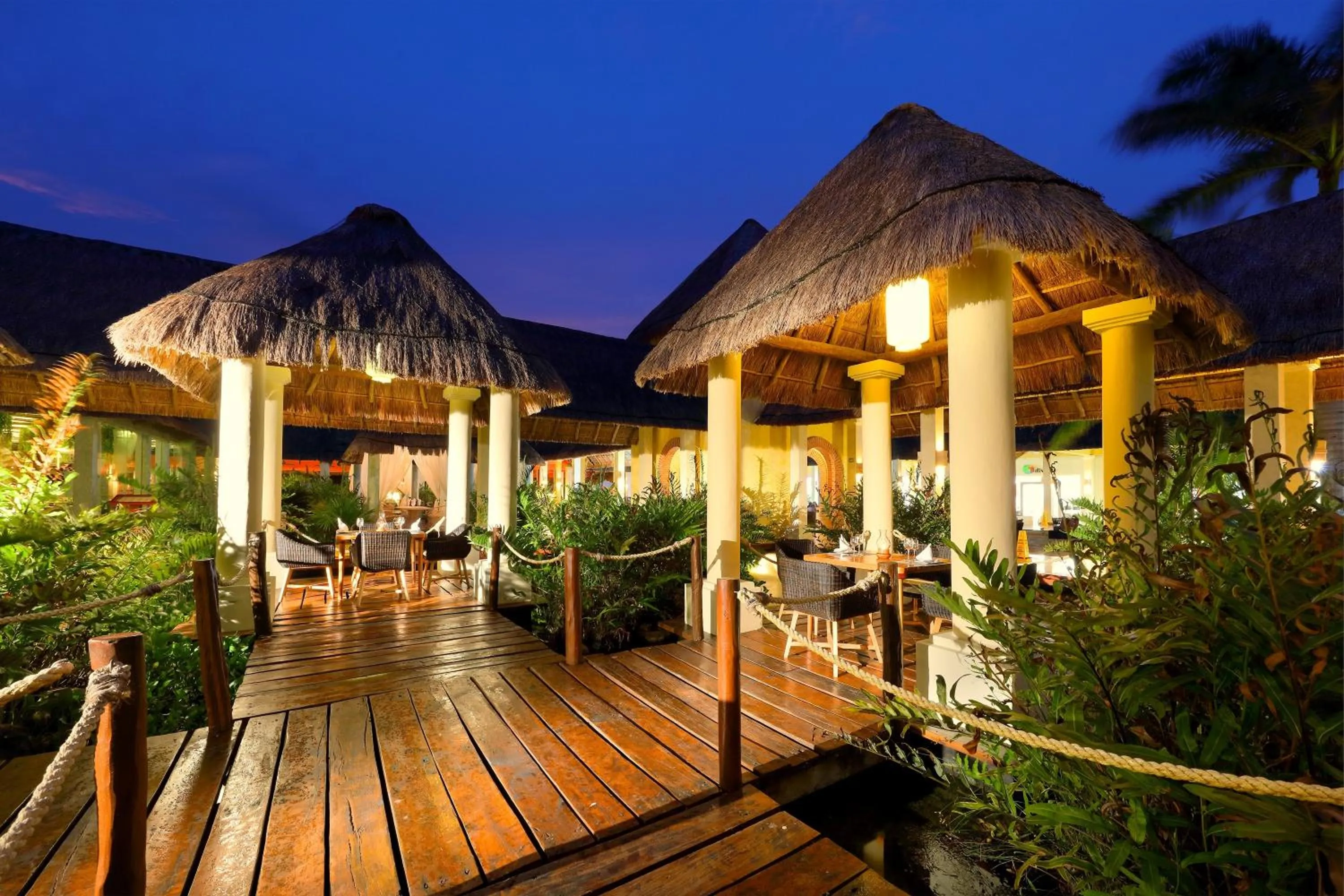 Restaurant/places to eat in Family Selection at Grand Palladium Kantenah Resort & Spa - All Inclusive