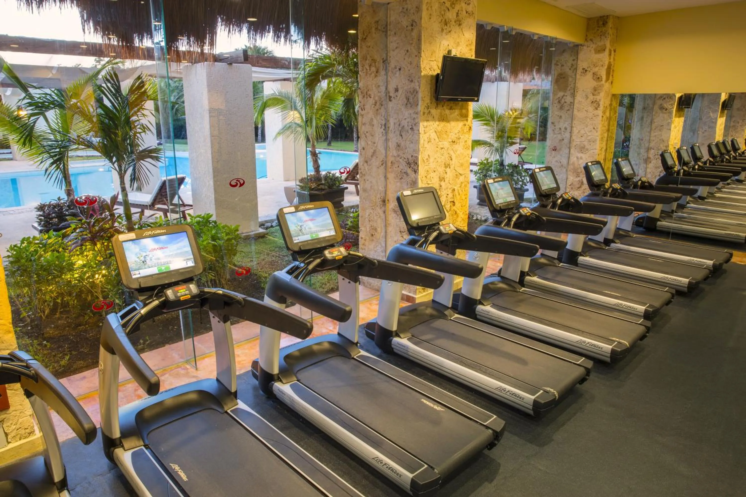 Fitness centre/facilities in Family Selection at Grand Palladium Kantenah Resort & Spa - All Inclusive