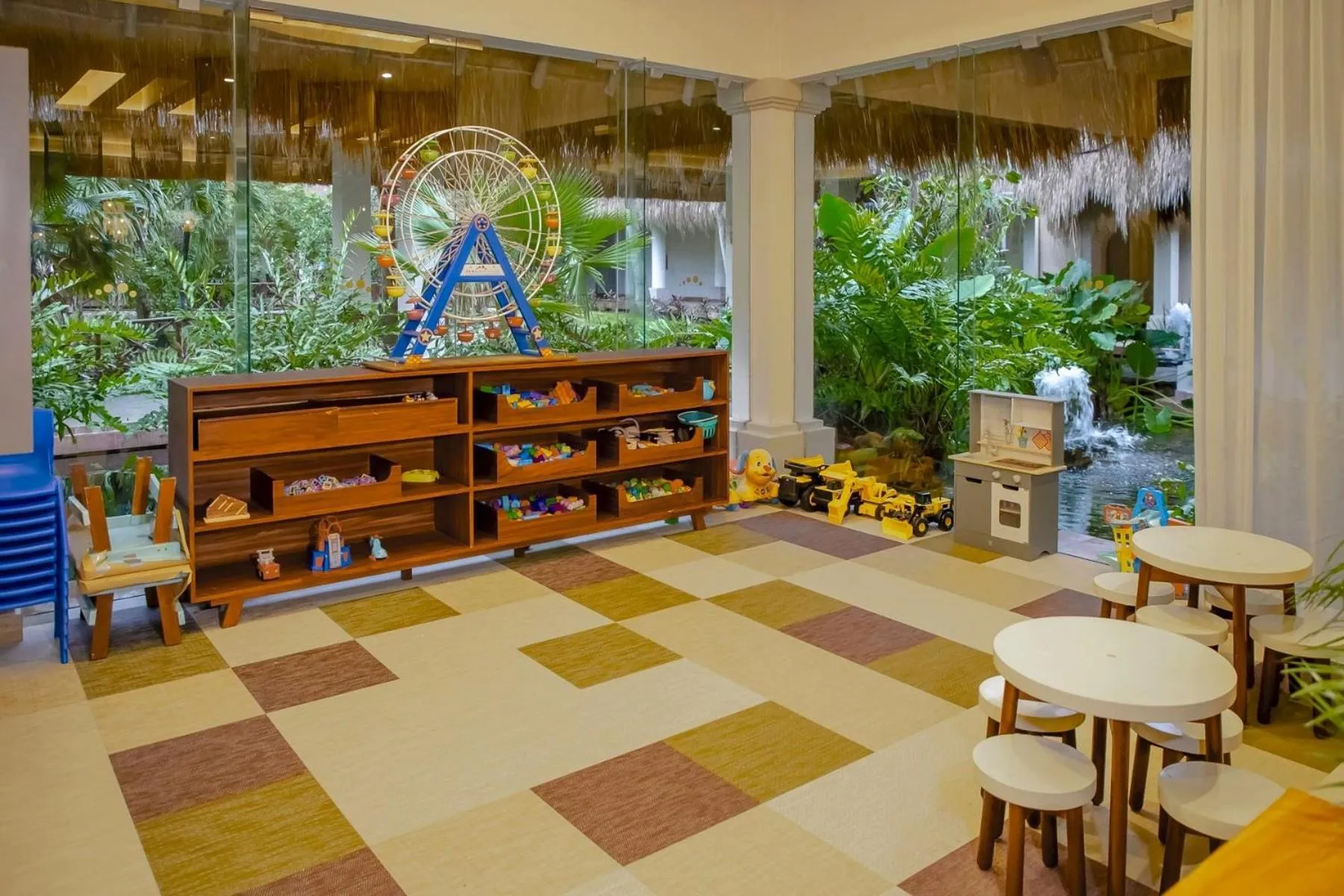 Restaurant/places to eat in Family Selection at Grand Palladium Kantenah Resort & Spa - All Inclusive