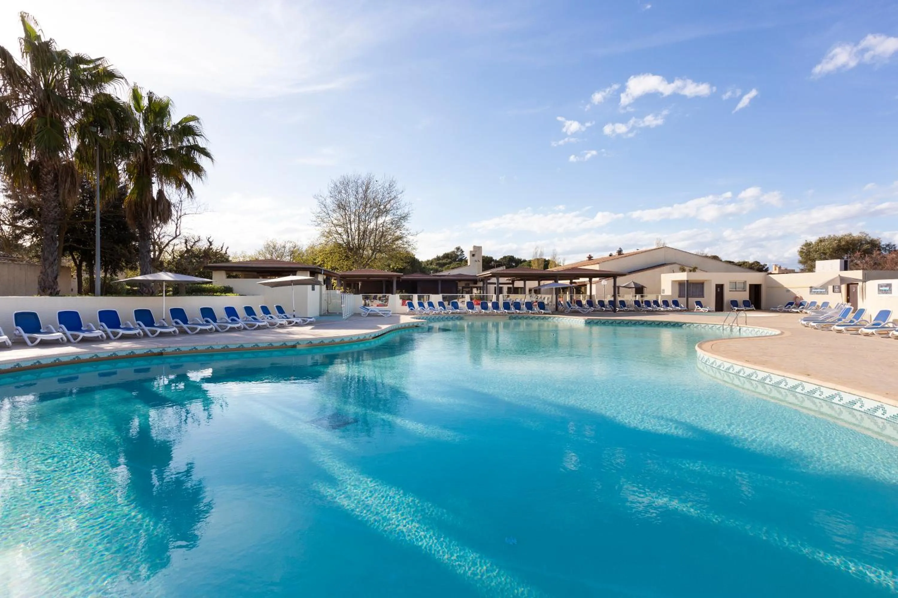 Swimming pool in SOWELL HÔTELS Les Jardins du Cap