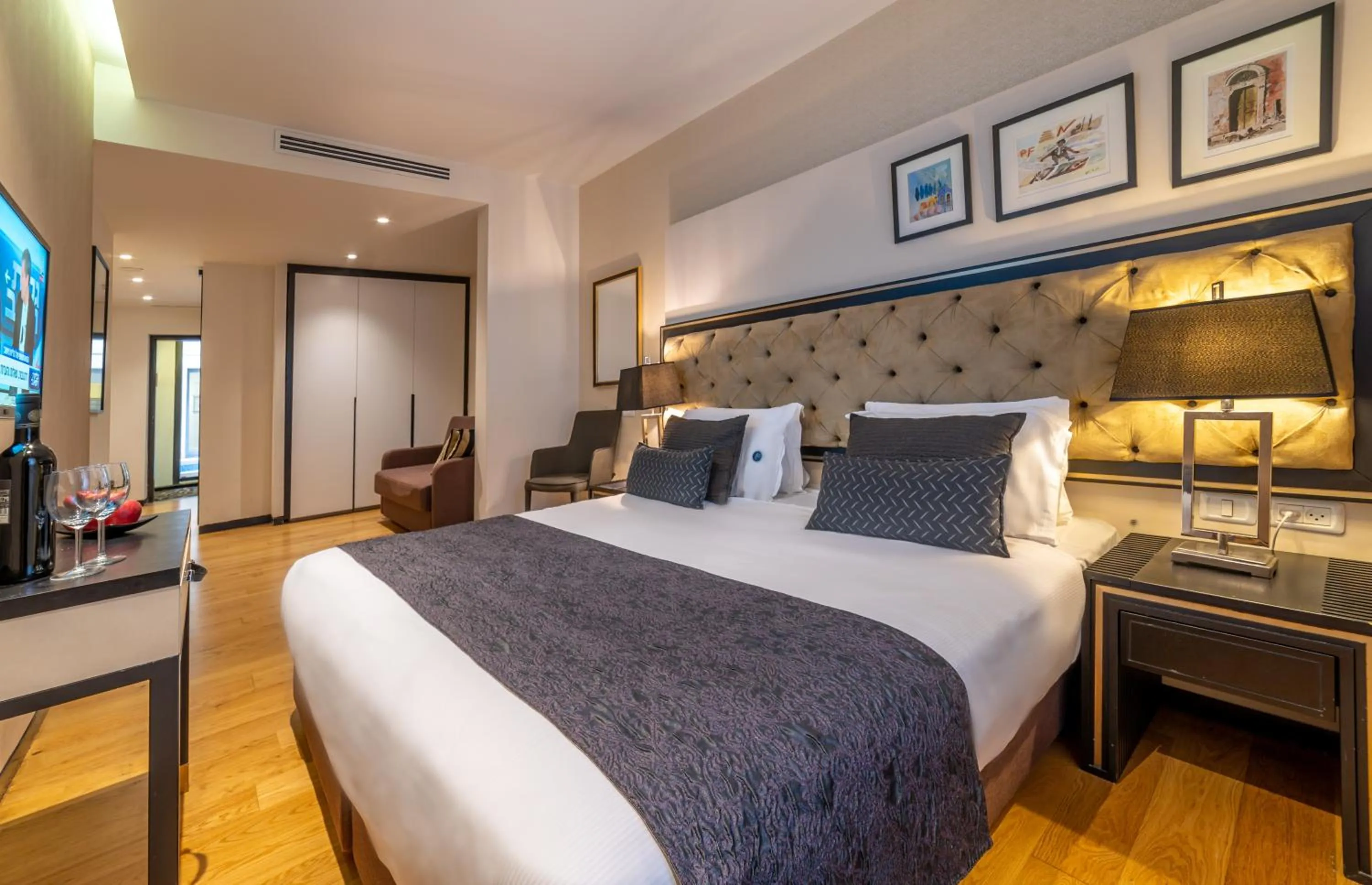 Photo of the whole room, Bed in Stay Kook Jerusalem