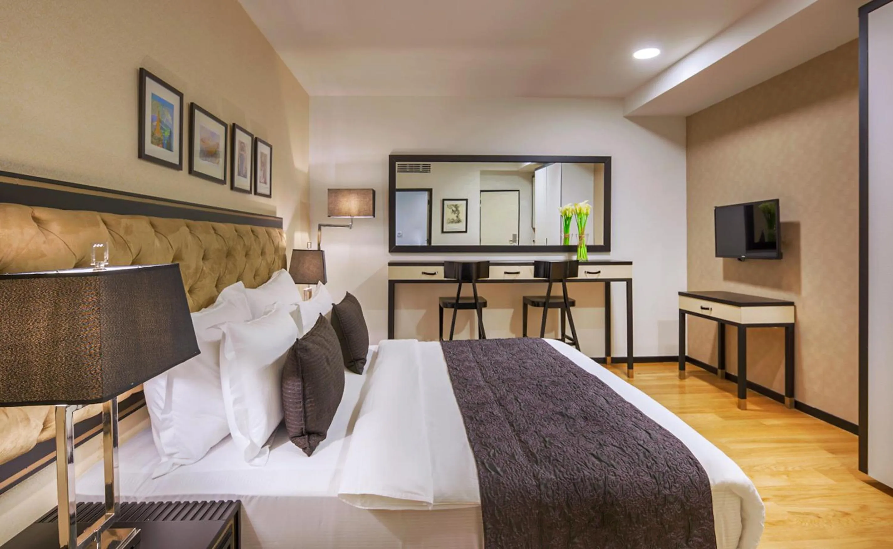 Photo of the whole room, Bed in Stay Kook Jerusalem