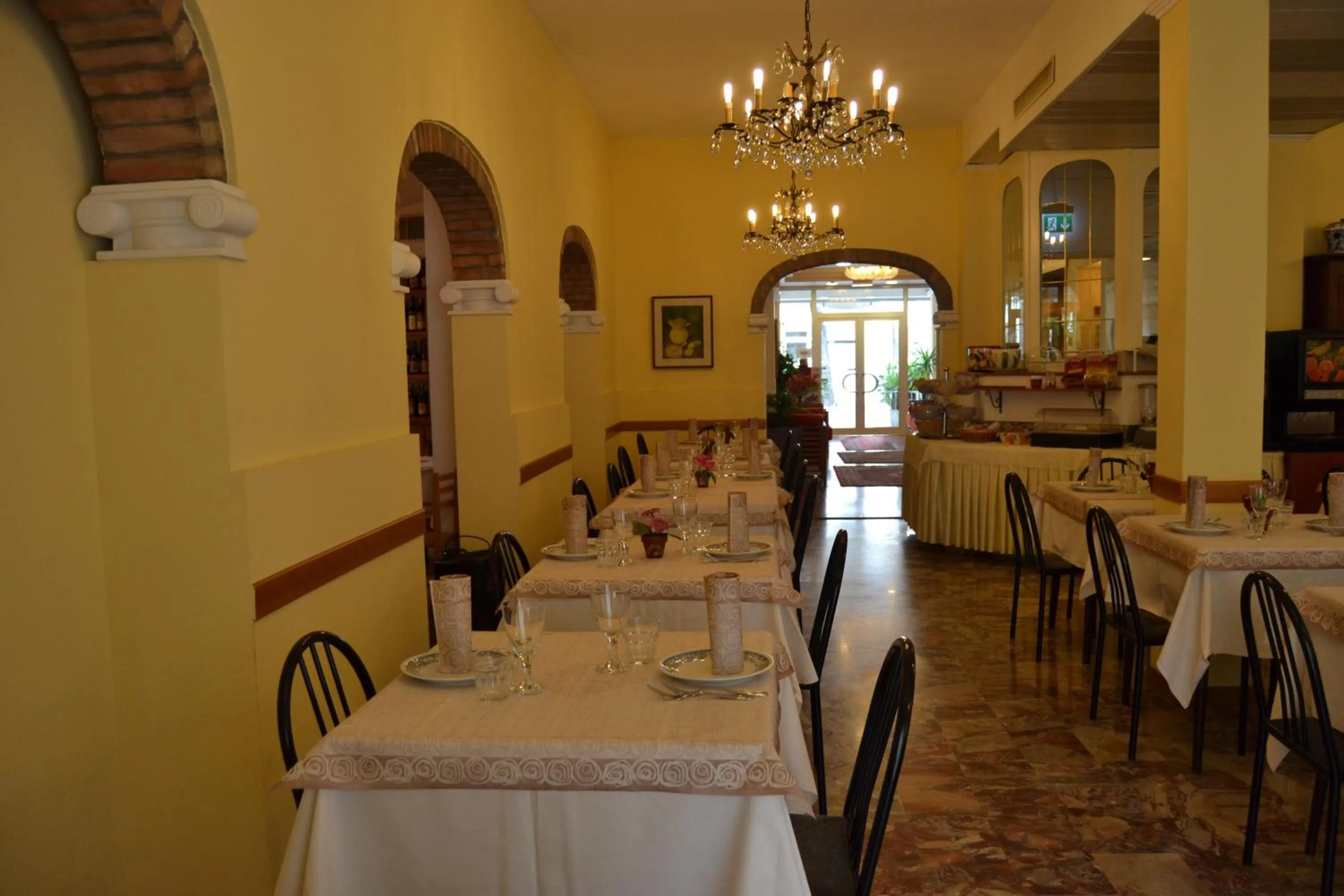 Restaurant/places to eat in Hotel Vergilius