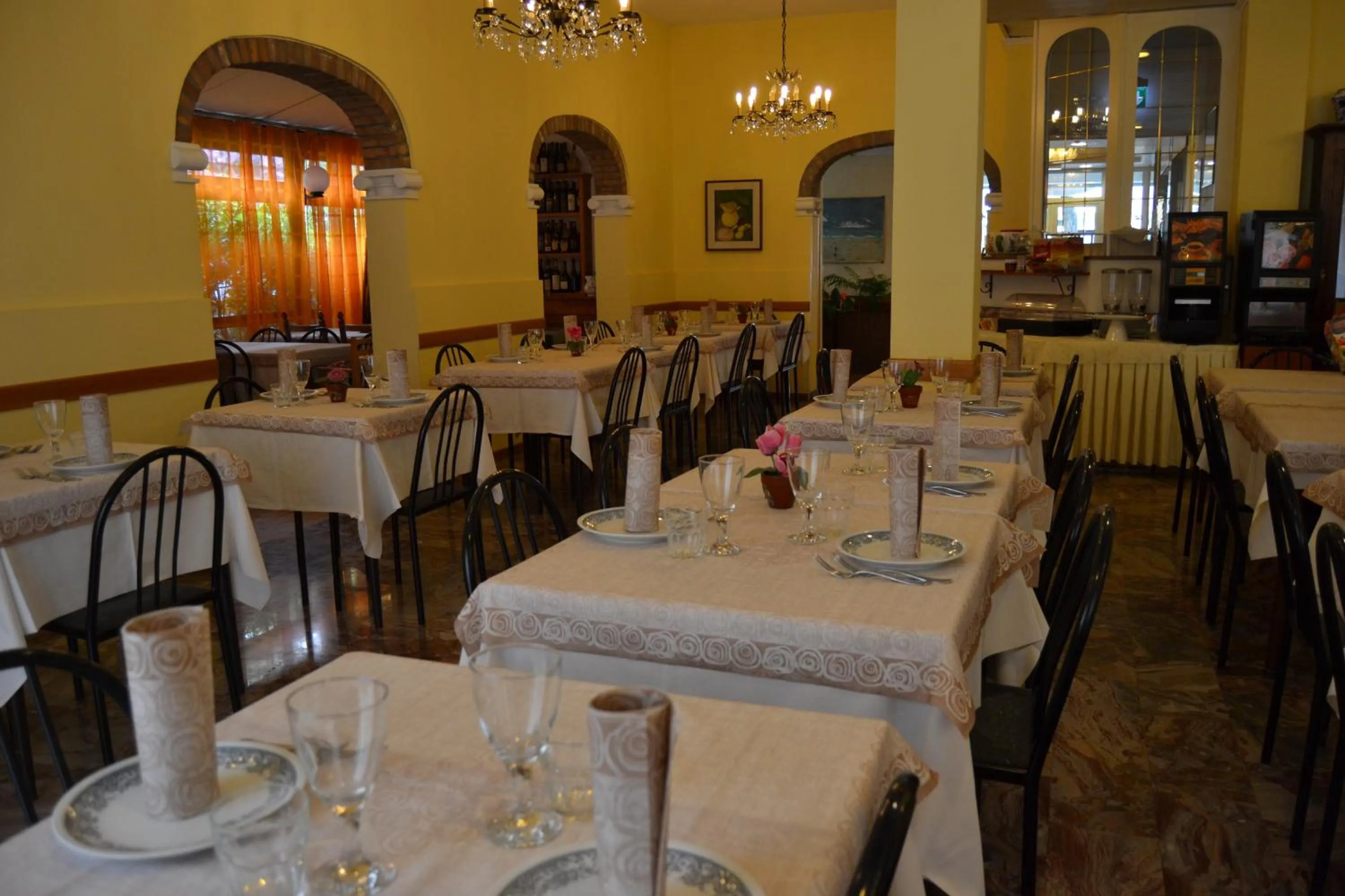 Restaurant/places to eat in Hotel Vergilius