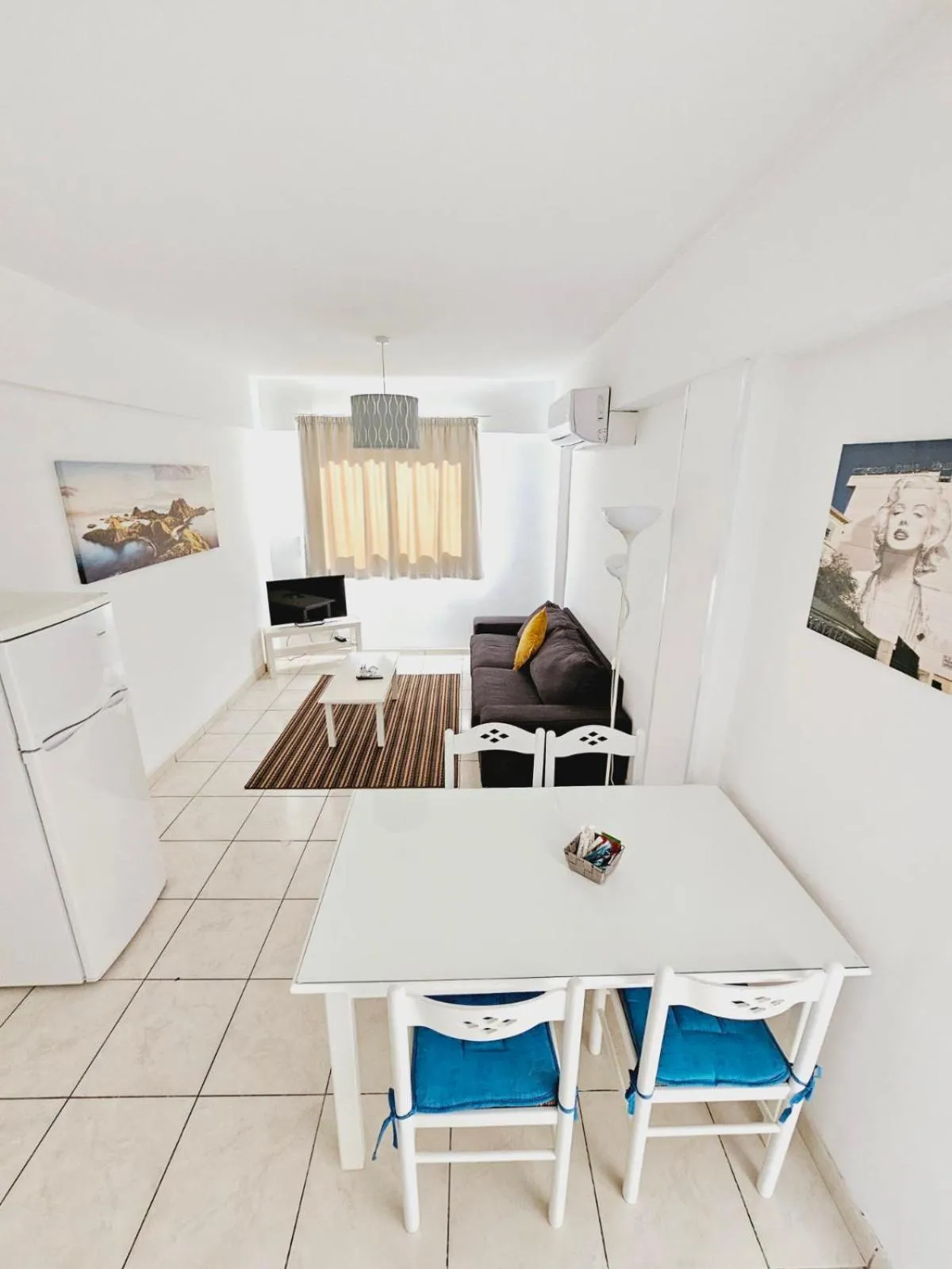 Kitchen or kitchenette in Stephanie City Apartments